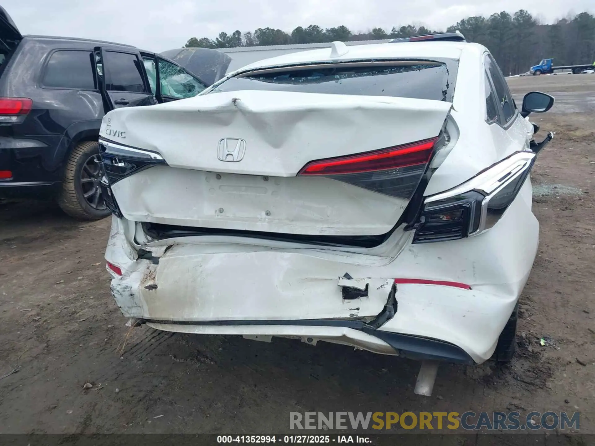 6 Photograph of a damaged car 2HGFE1F76PH309386 HONDA CIVIC 2023