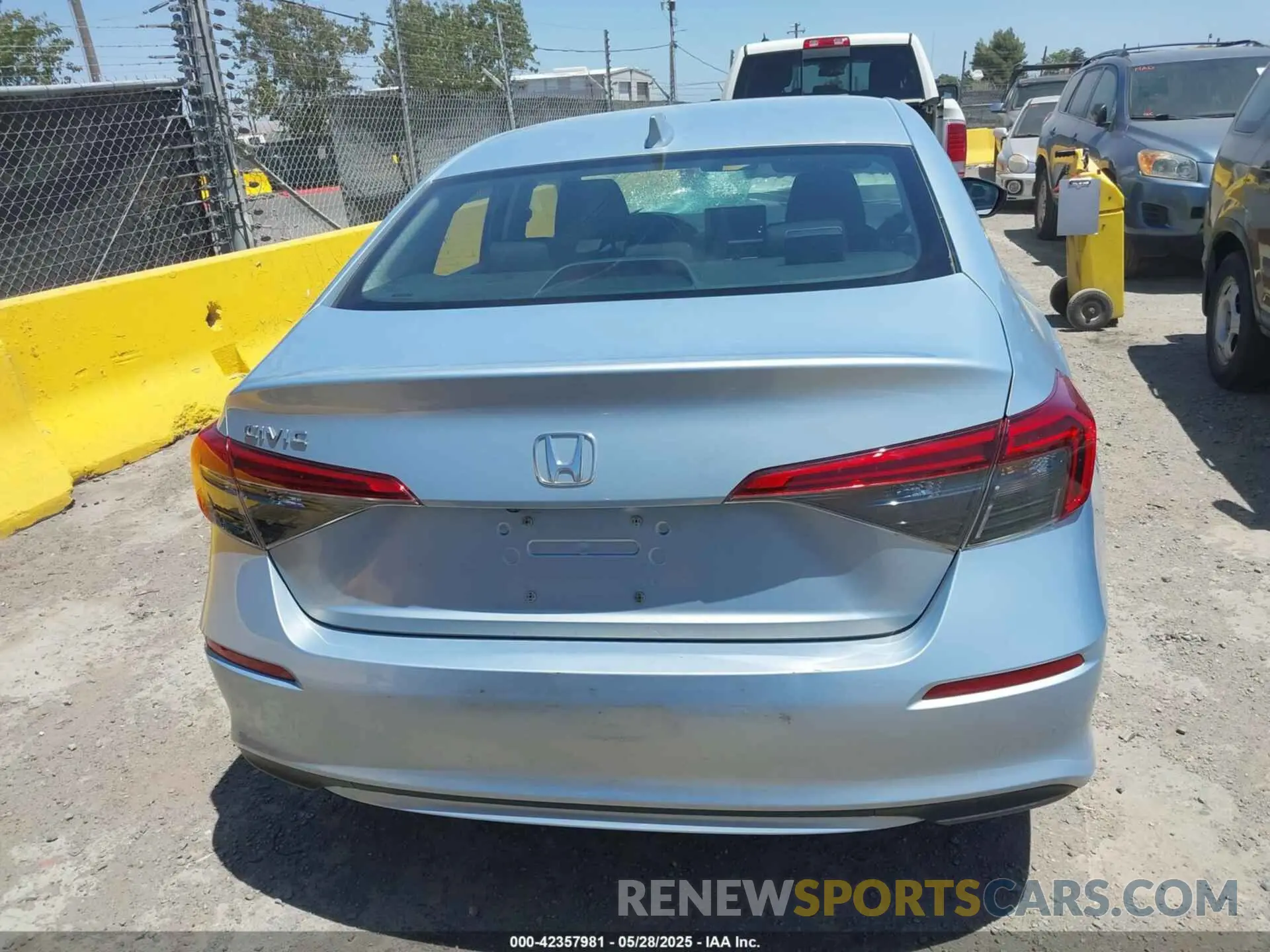 17 Photograph of a damaged car 2HGFE1F76PH309873 HONDA CIVIC 2023