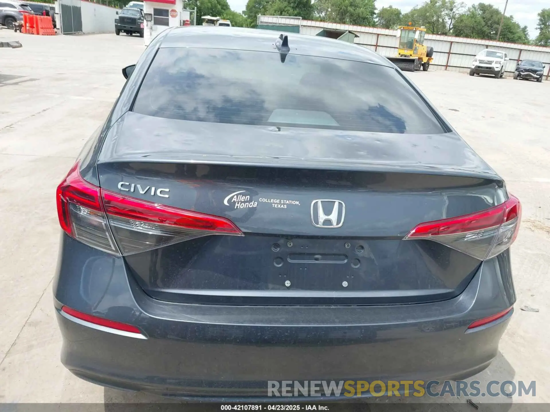 16 Photograph of a damaged car 2HGFE1F76PH319531 HONDA CIVIC 2023