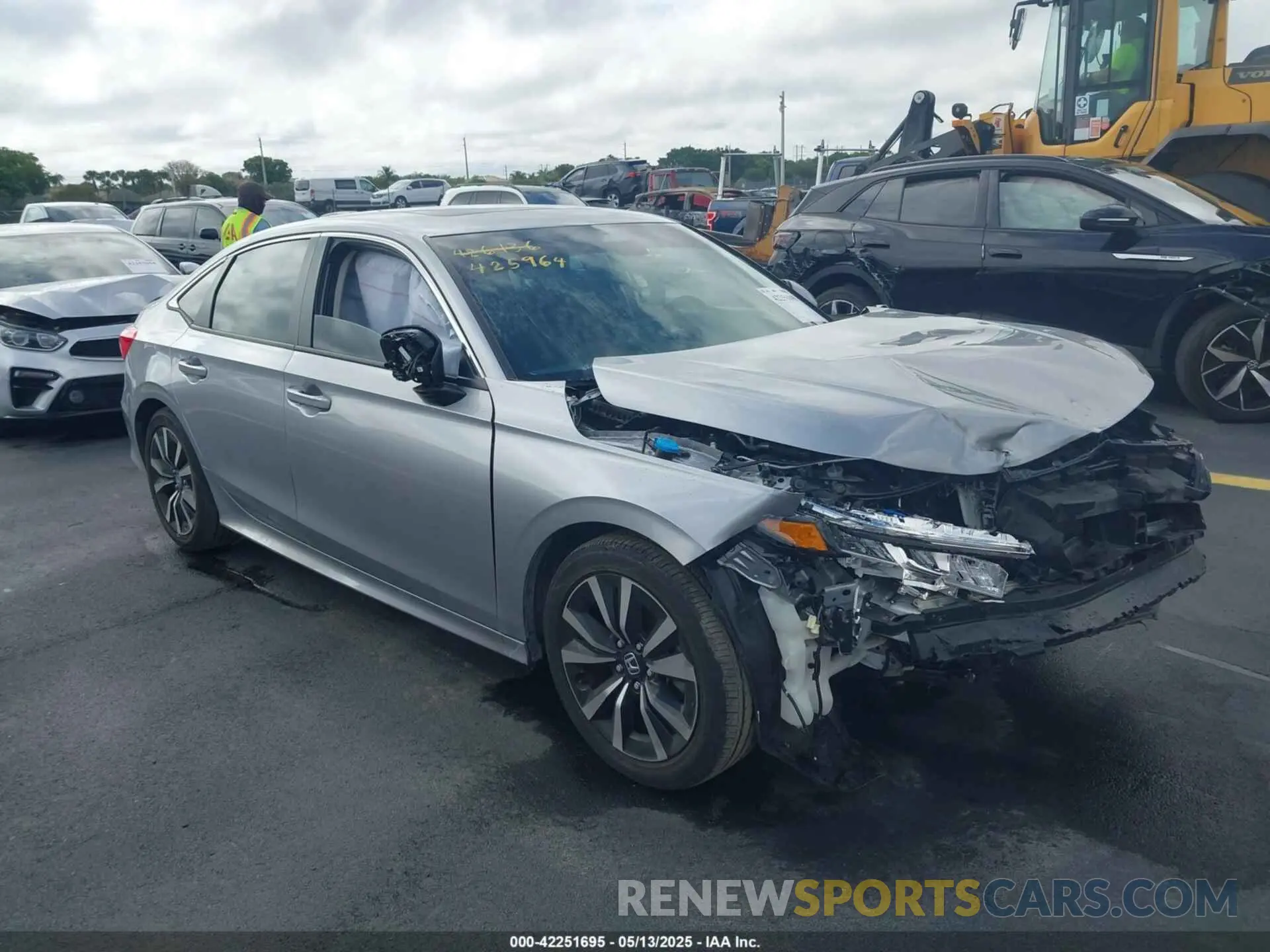 1 Photograph of a damaged car 2HGFE1F79PH303727 HONDA CIVIC 2023