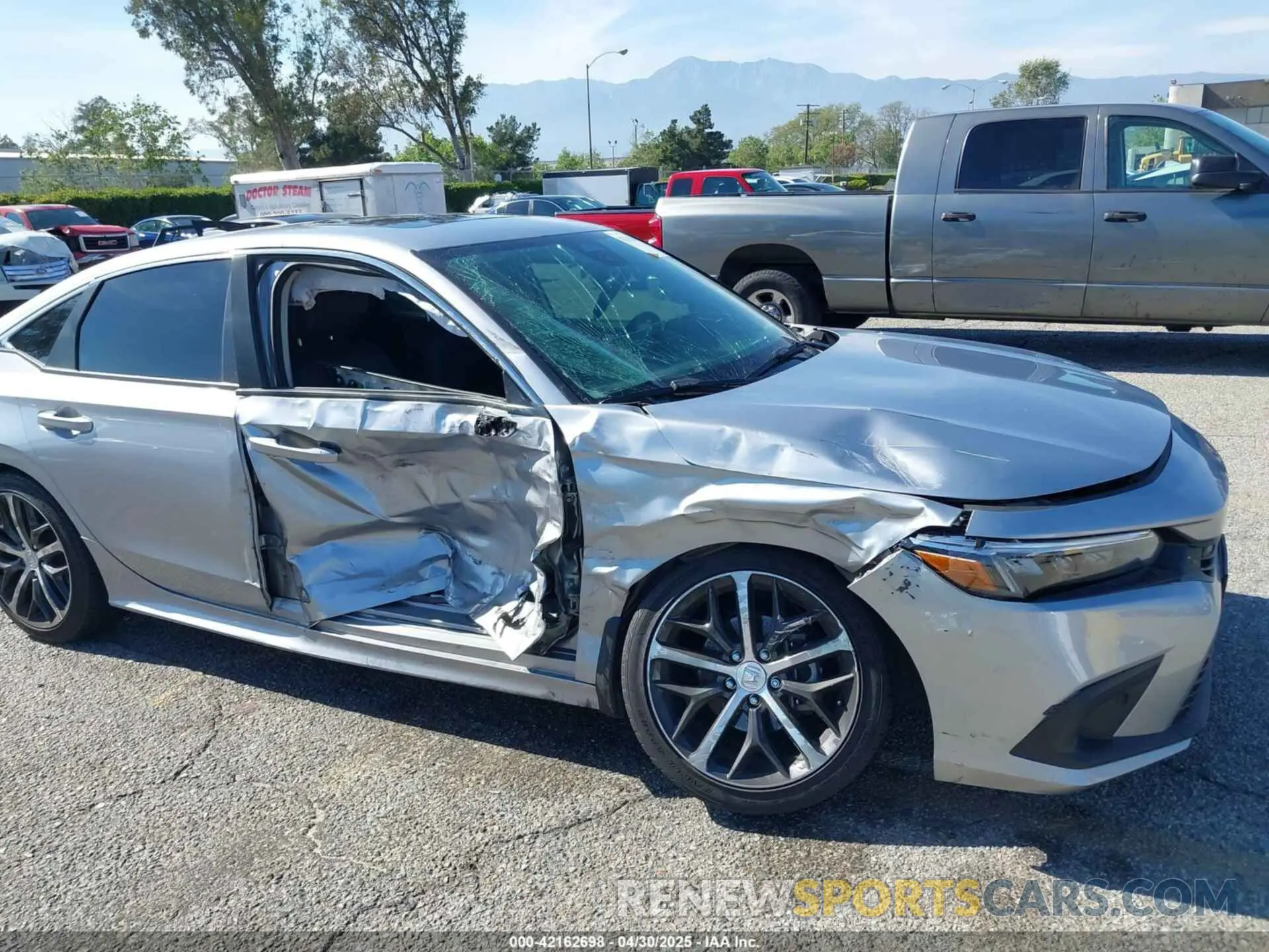 6 Photograph of a damaged car 2HGFE1F91PH315520 HONDA CIVIC 2023
