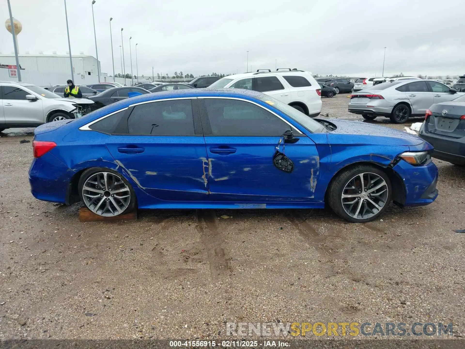 14 Photograph of a damaged car 2HGFE1F92PH317695 HONDA CIVIC 2023