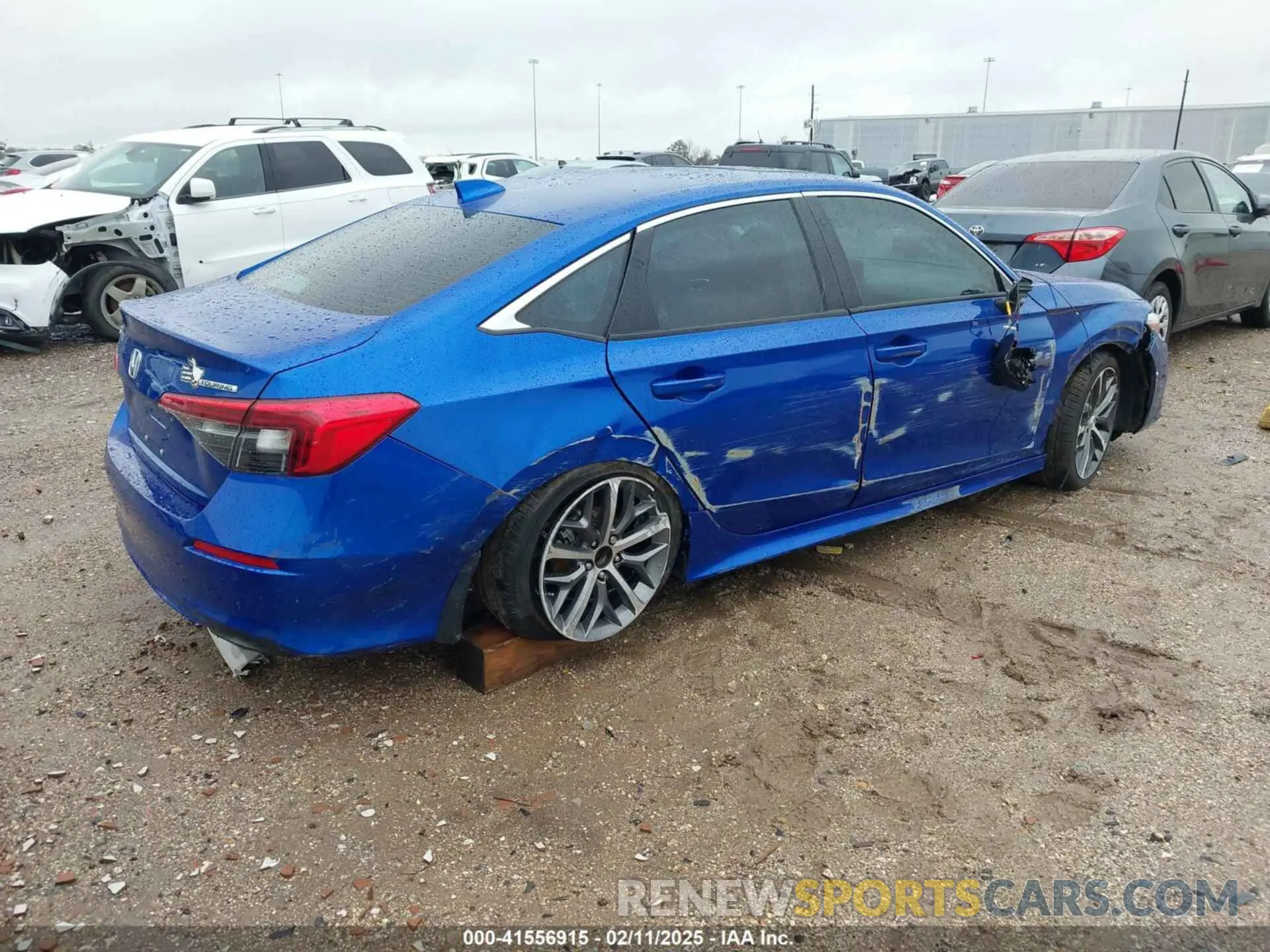 4 Photograph of a damaged car 2HGFE1F92PH317695 HONDA CIVIC 2023