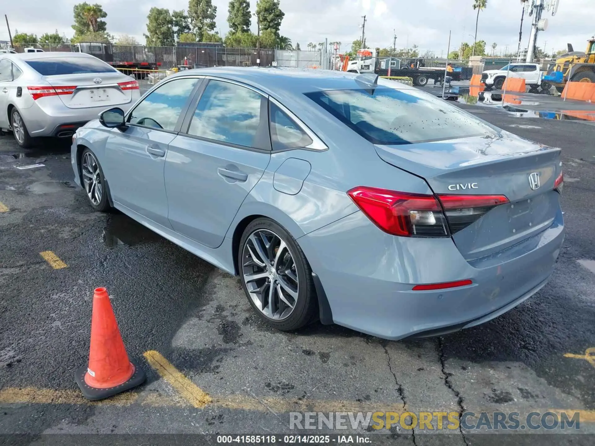 3 Photograph of a damaged car 2HGFE1F94PH300428 HONDA CIVIC 2023