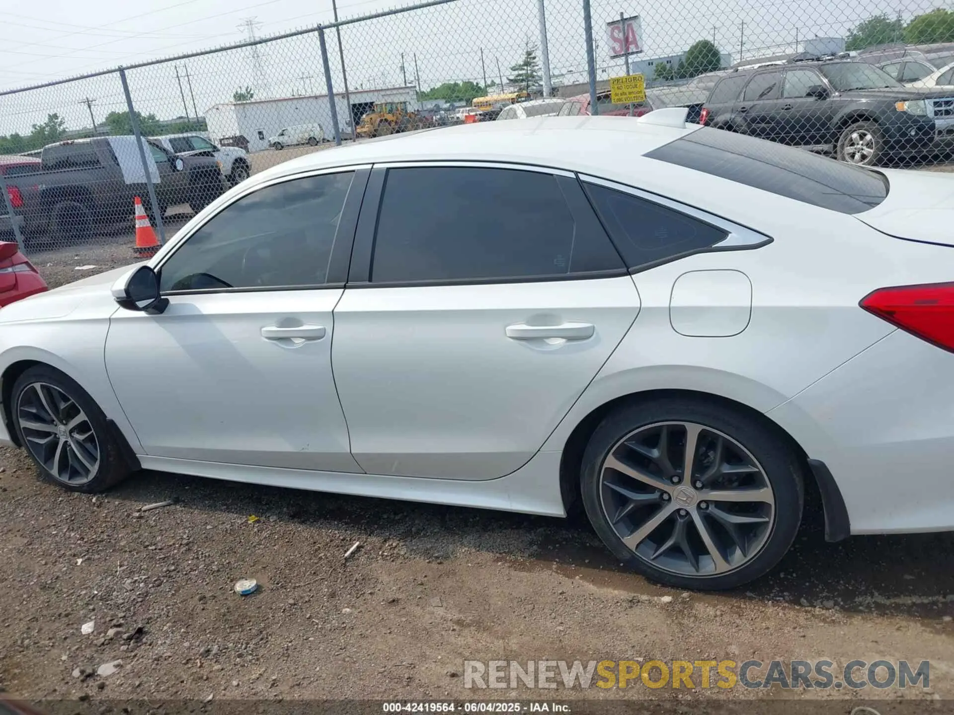 14 Photograph of a damaged car 2HGFE1F98PH300724 HONDA CIVIC 2023