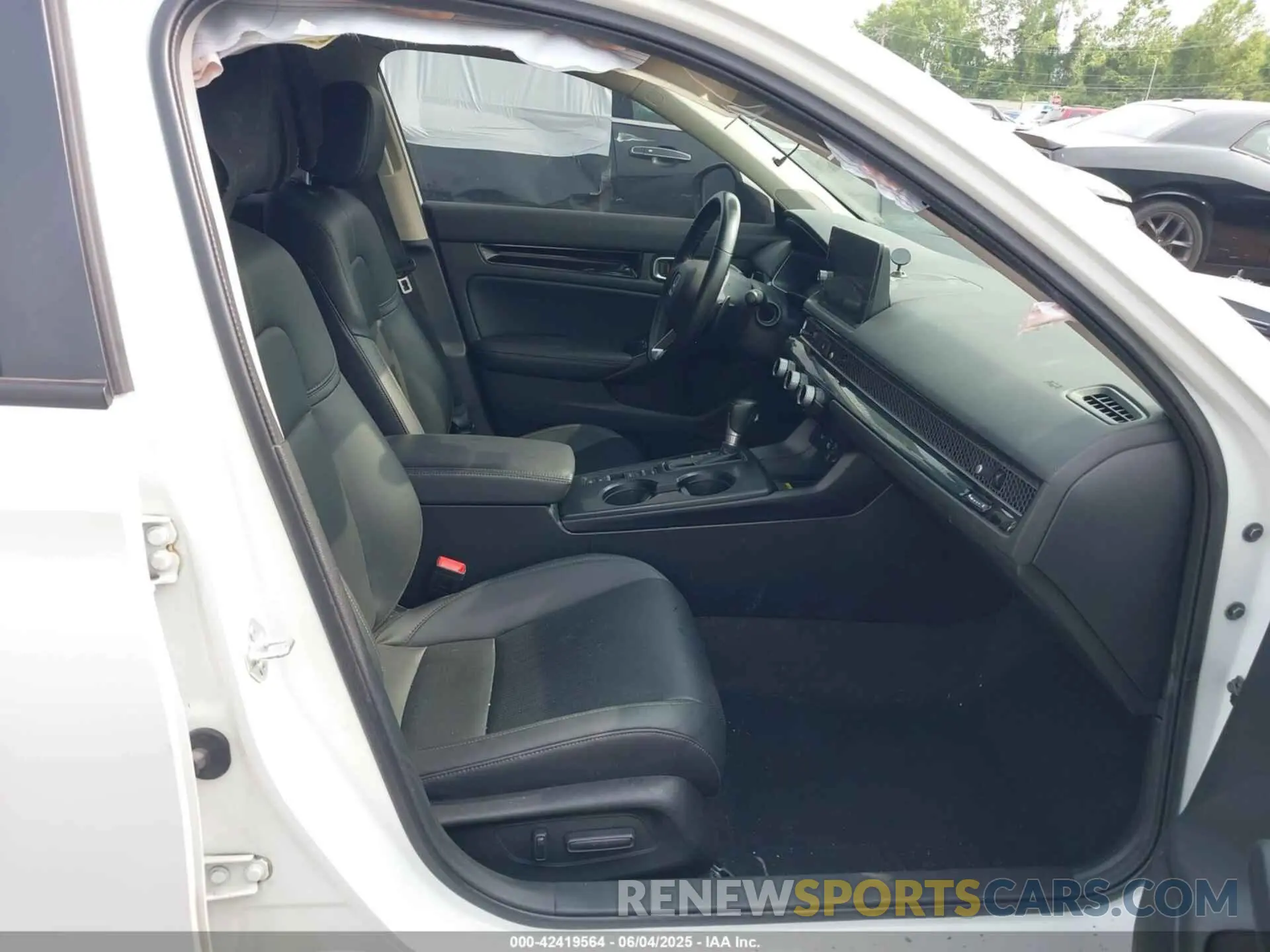 5 Photograph of a damaged car 2HGFE1F98PH300724 HONDA CIVIC 2023