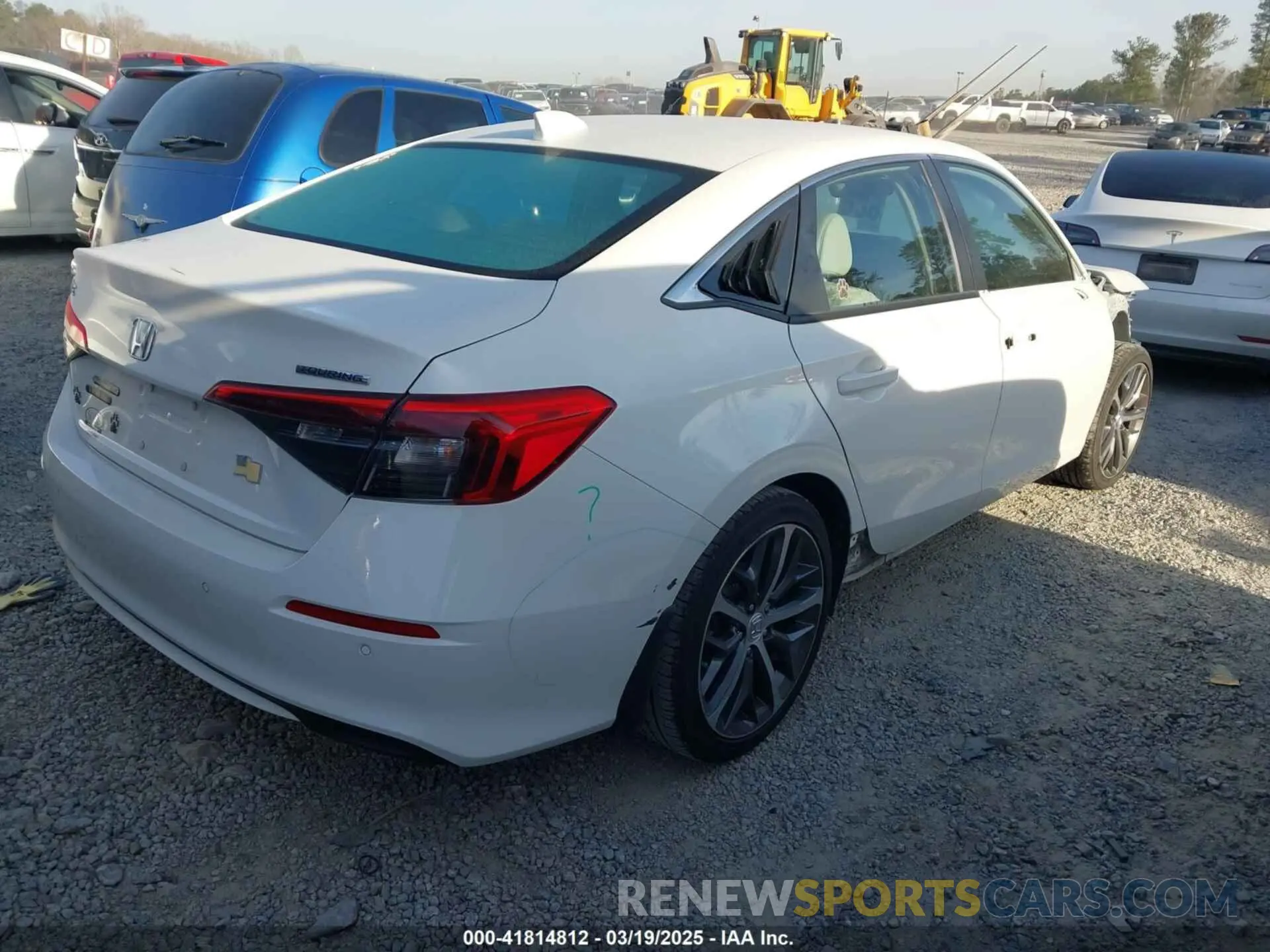 4 Photograph of a damaged car 2HGFE1F9XPH313328 HONDA CIVIC 2023