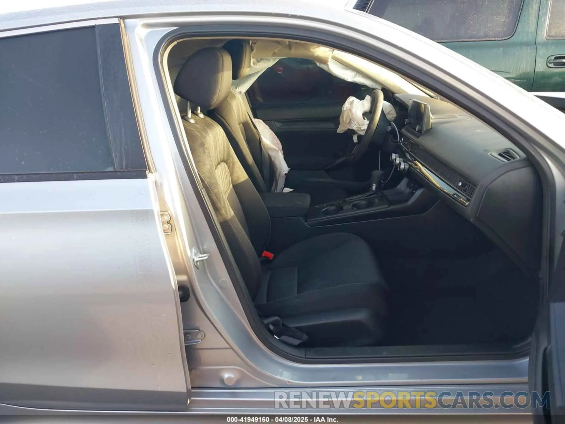5 Photograph of a damaged car 2HGFE2F20PH536597 HONDA CIVIC 2023
