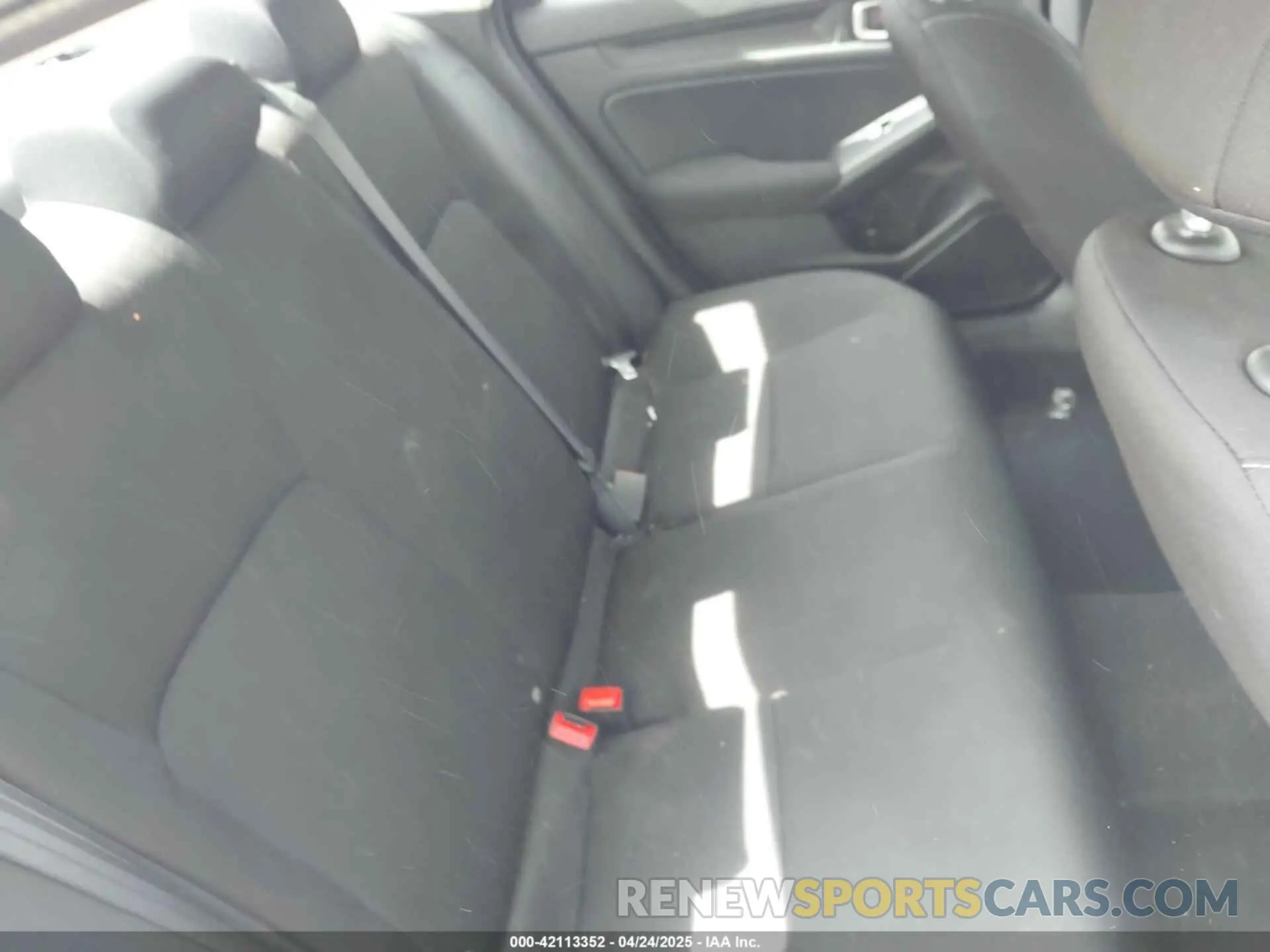 8 Photograph of a damaged car 2HGFE2F22PH569617 HONDA CIVIC 2023