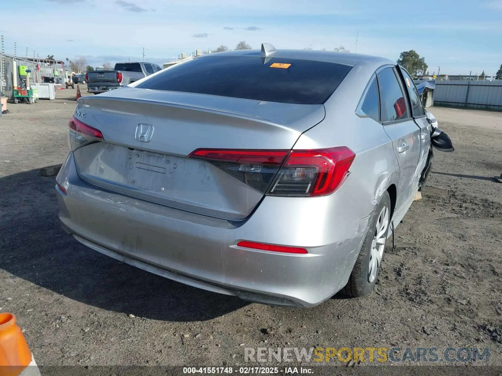 4 Photograph of a damaged car 2HGFE2F27PH560640 HONDA CIVIC 2023