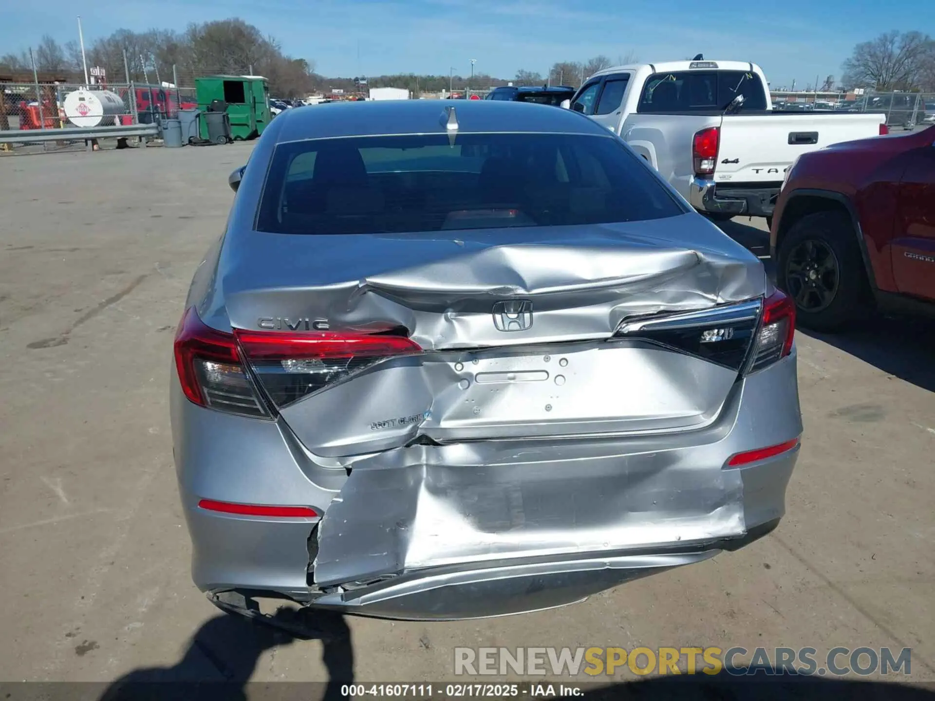 15 Photograph of a damaged car 2HGFE2F27PH569614 HONDA CIVIC 2023