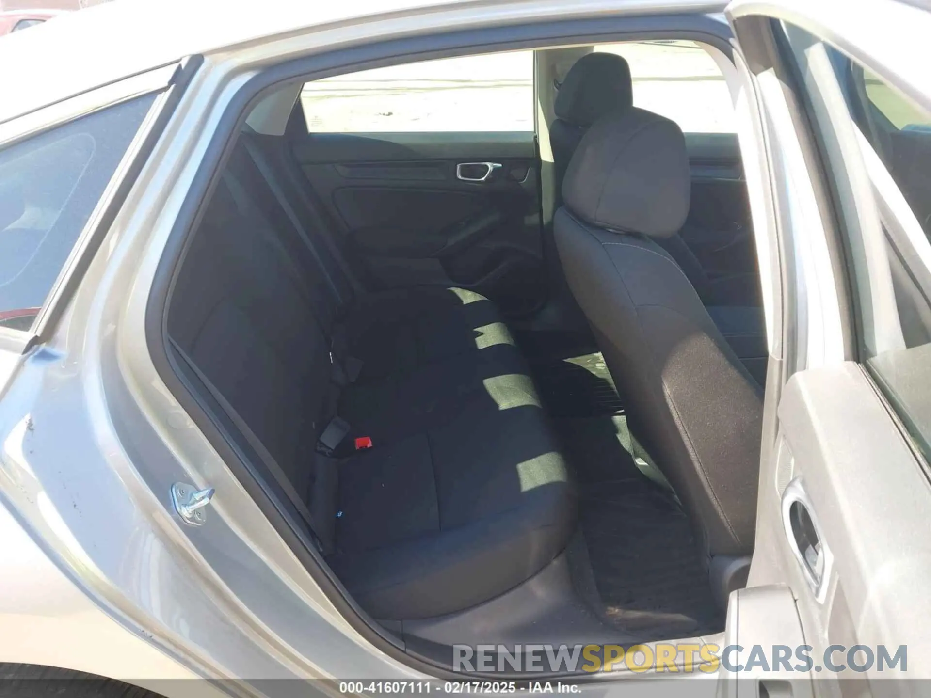 8 Photograph of a damaged car 2HGFE2F27PH569614 HONDA CIVIC 2023