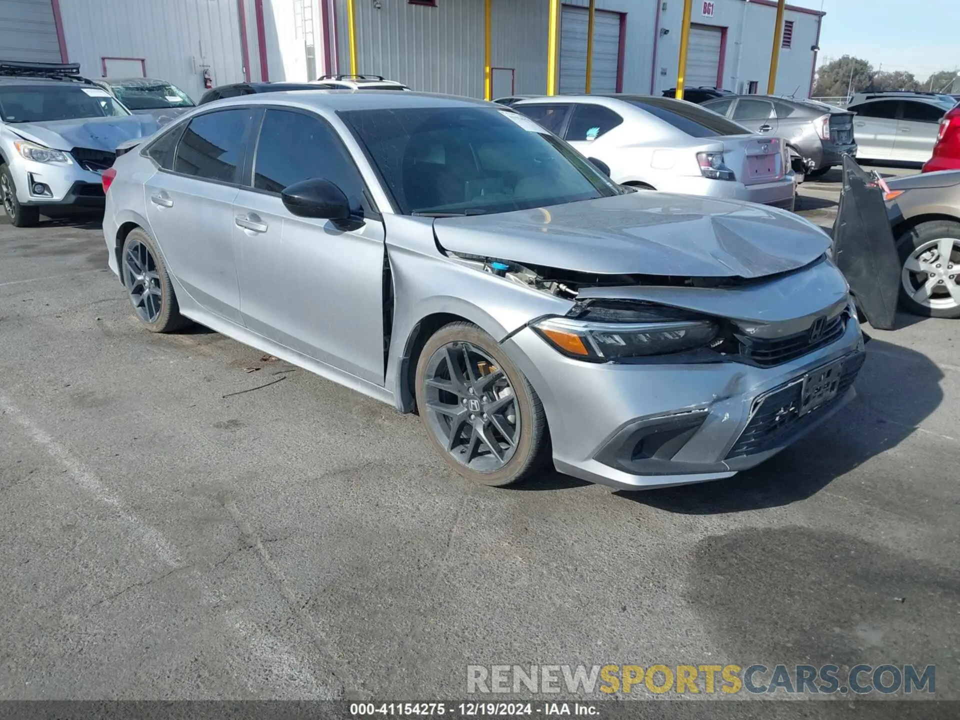 1 Photograph of a damaged car 2HGFE2F50PH515890 HONDA CIVIC 2023