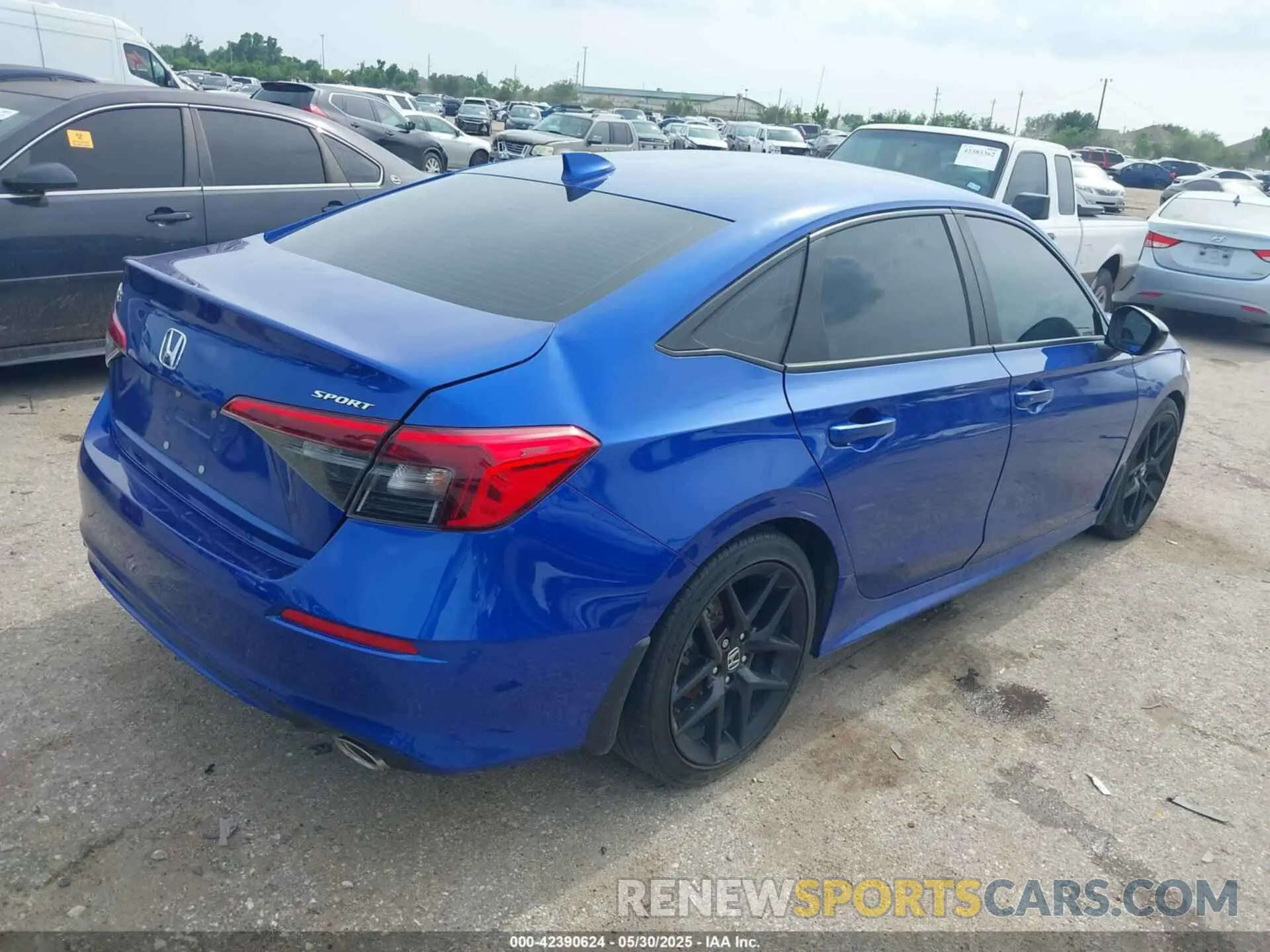 4 Photograph of a damaged car 2HGFE2F50PH545326 HONDA CIVIC 2023