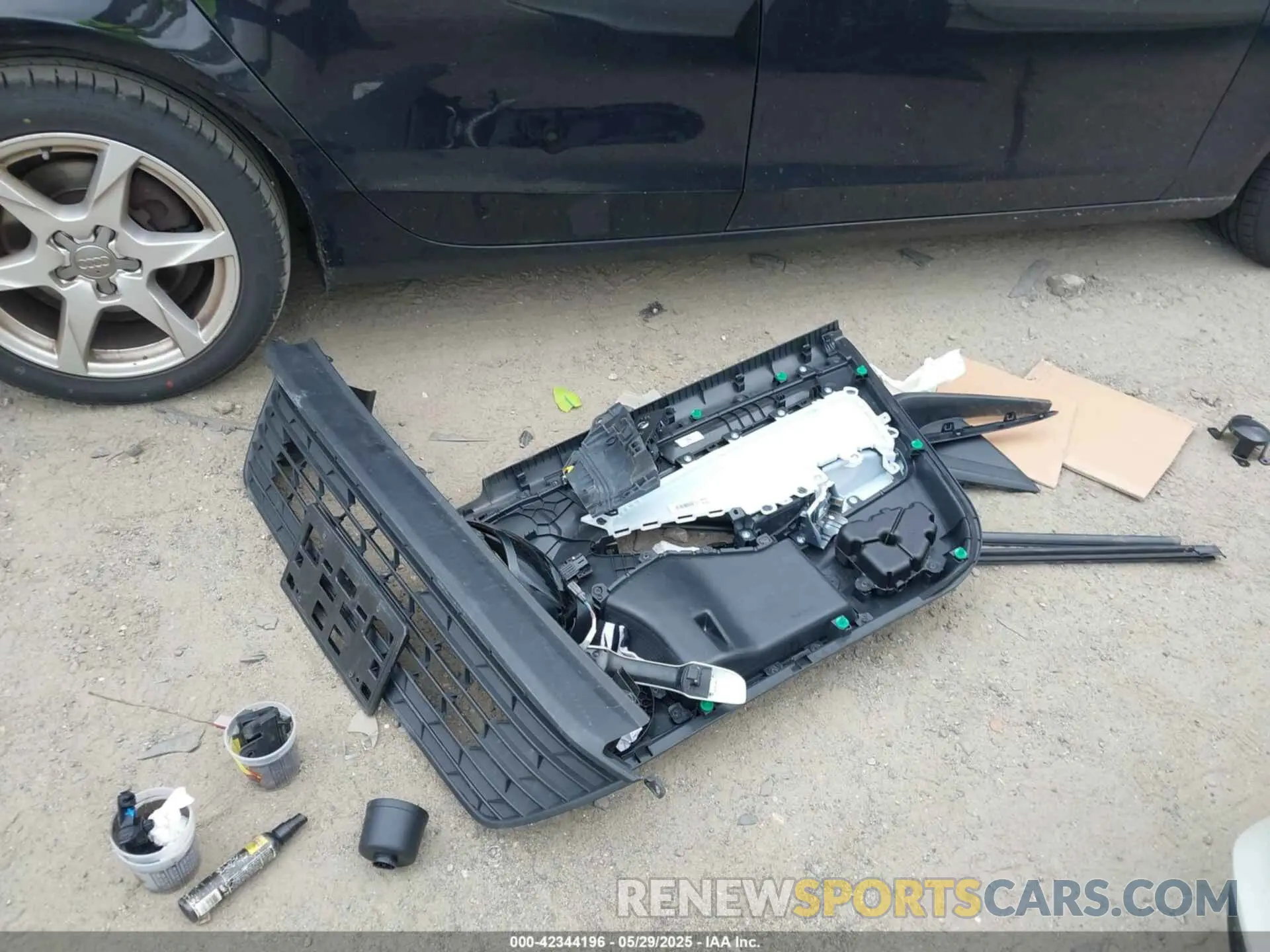 12 Photograph of a damaged car 2HGFE2F50PH555516 HONDA CIVIC 2023