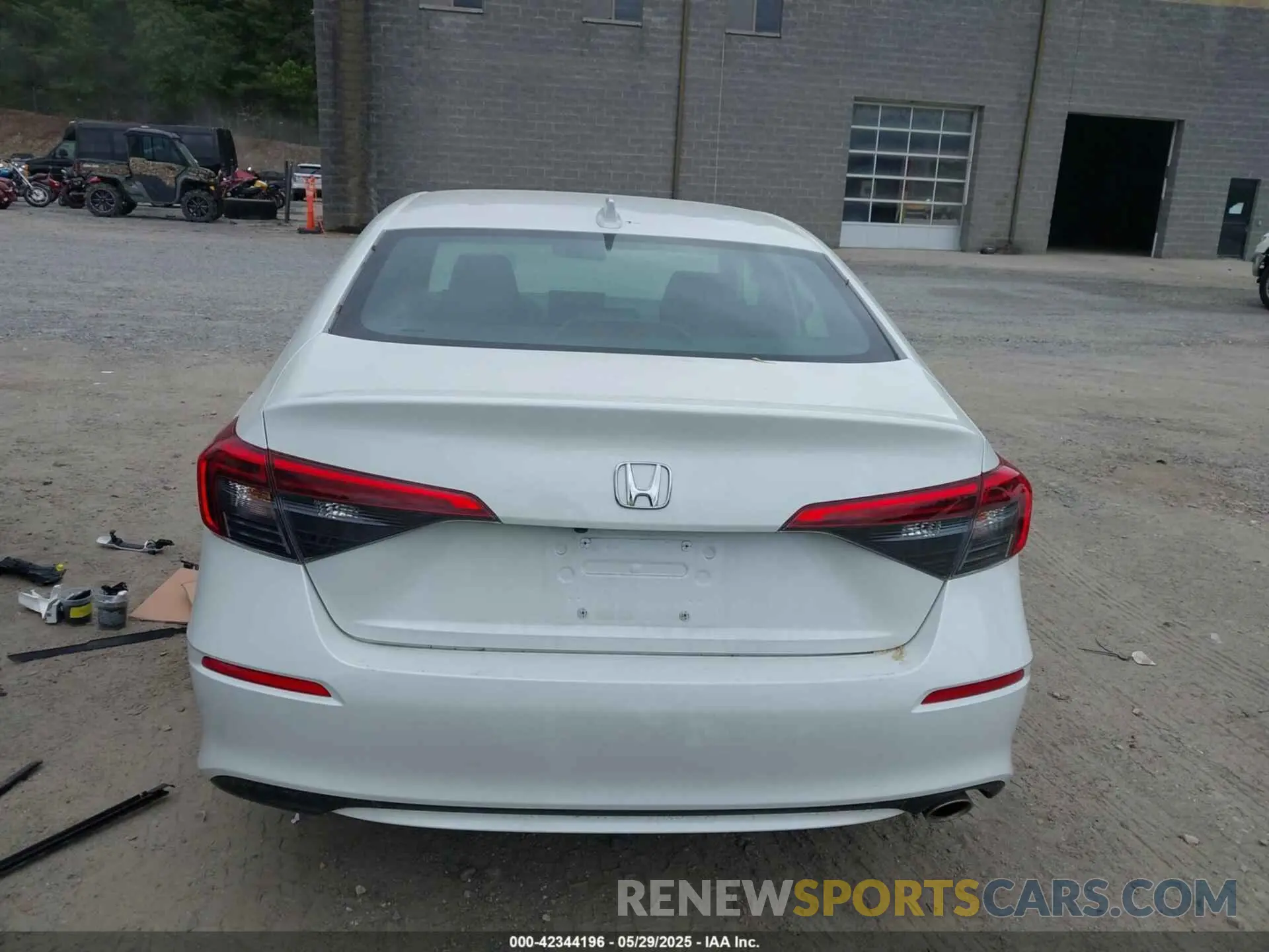 17 Photograph of a damaged car 2HGFE2F50PH555516 HONDA CIVIC 2023