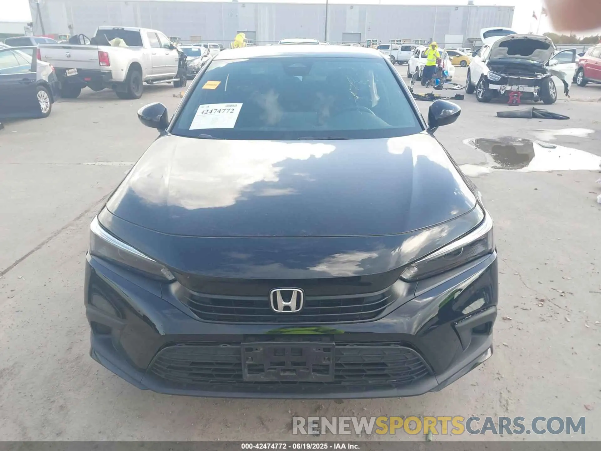 13 Photograph of a damaged car 2HGFE2F50PH570419 HONDA CIVIC 2023