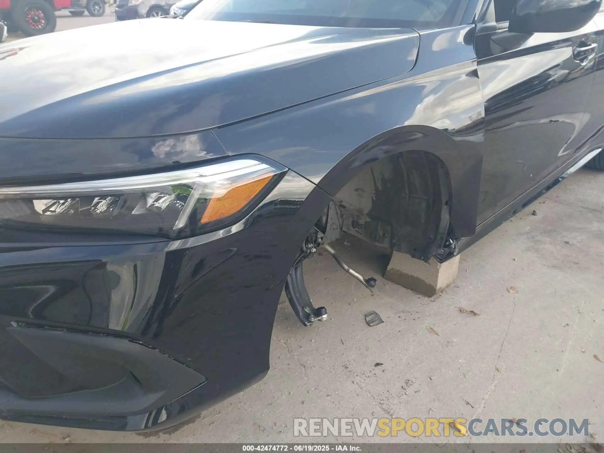 6 Photograph of a damaged car 2HGFE2F50PH570419 HONDA CIVIC 2023