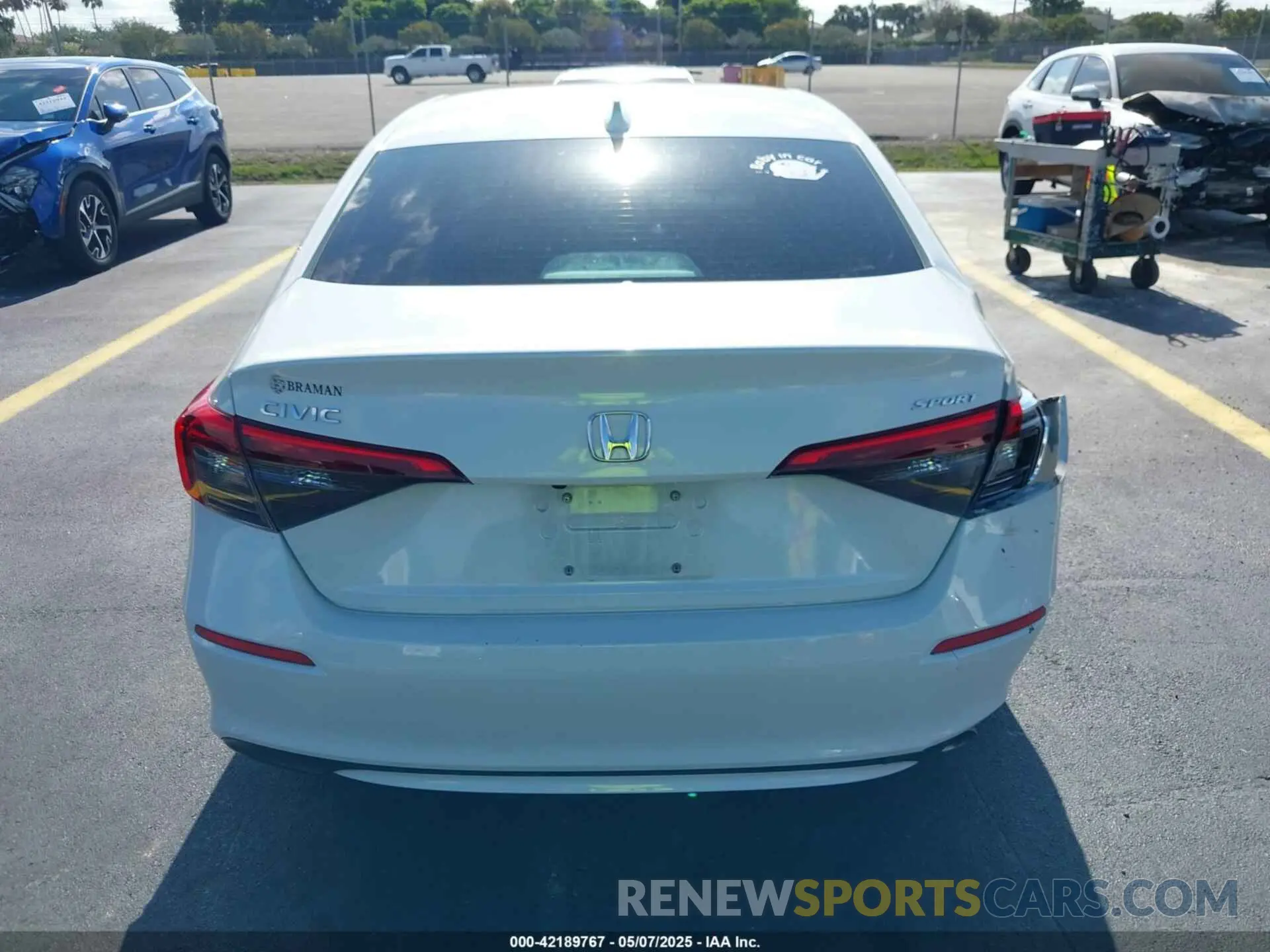16 Photograph of a damaged car 2HGFE2F51PH525909 HONDA CIVIC 2023