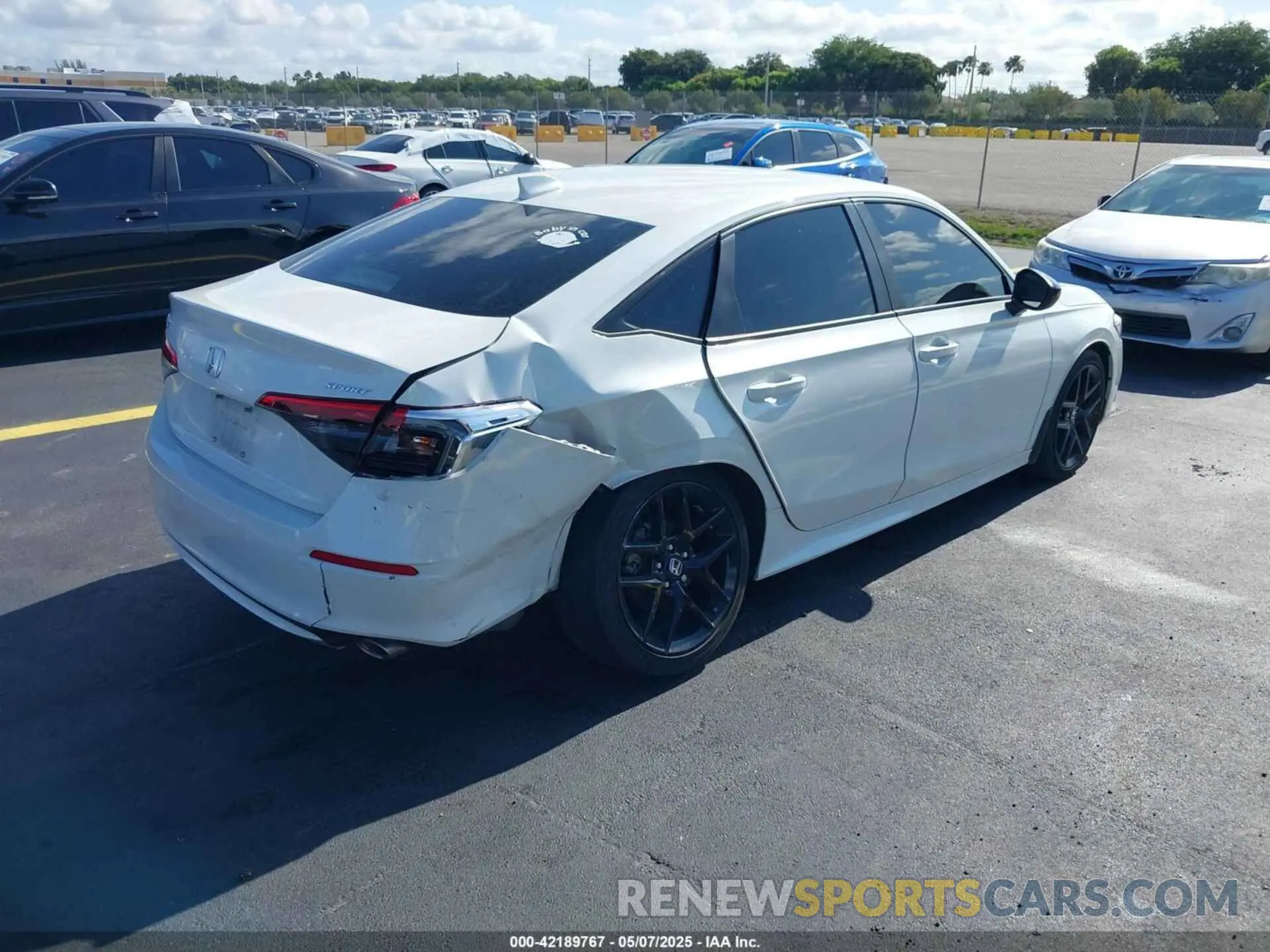 4 Photograph of a damaged car 2HGFE2F51PH525909 HONDA CIVIC 2023