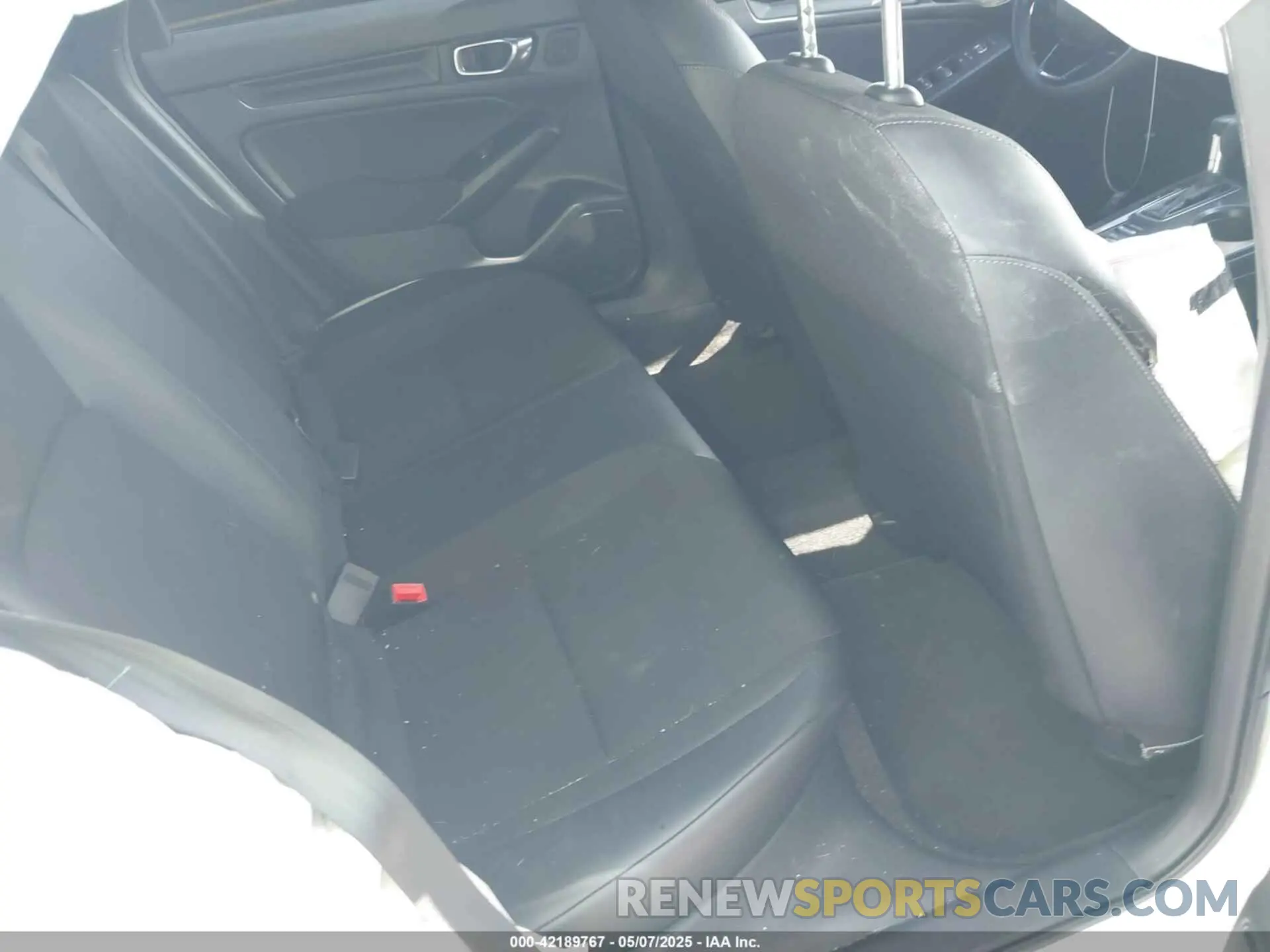 8 Photograph of a damaged car 2HGFE2F51PH525909 HONDA CIVIC 2023