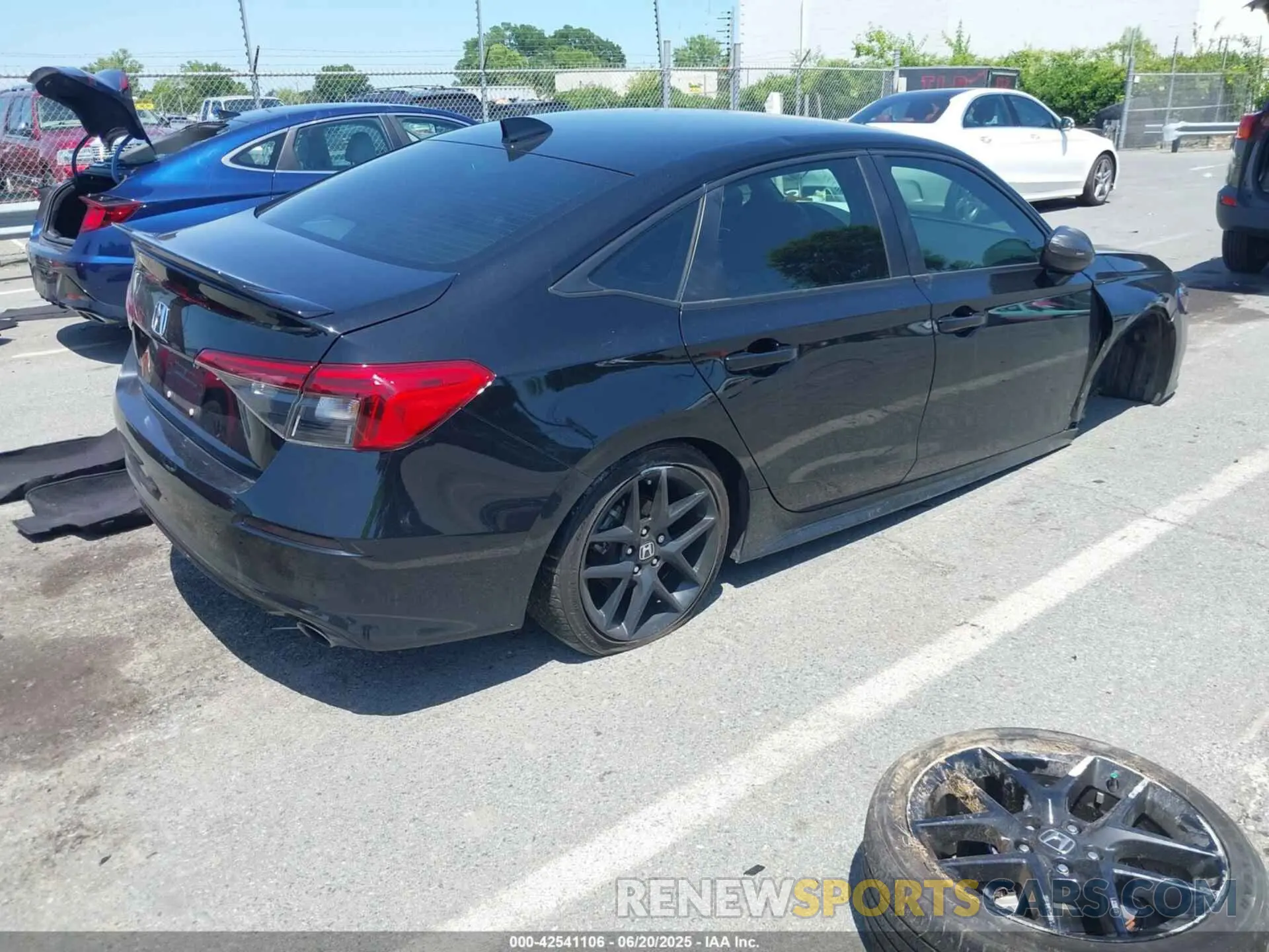 4 Photograph of a damaged car 2HGFE2F51PH532195 HONDA CIVIC 2023