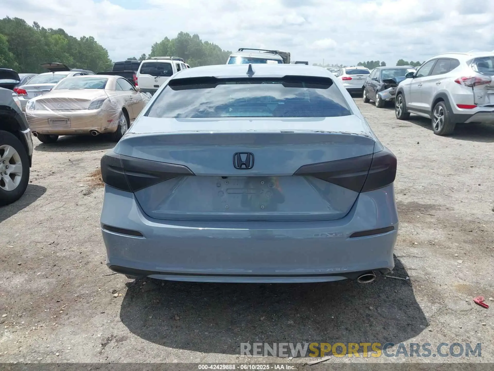 17 Photograph of a damaged car 2HGFE2F52PH530911 HONDA CIVIC 2023