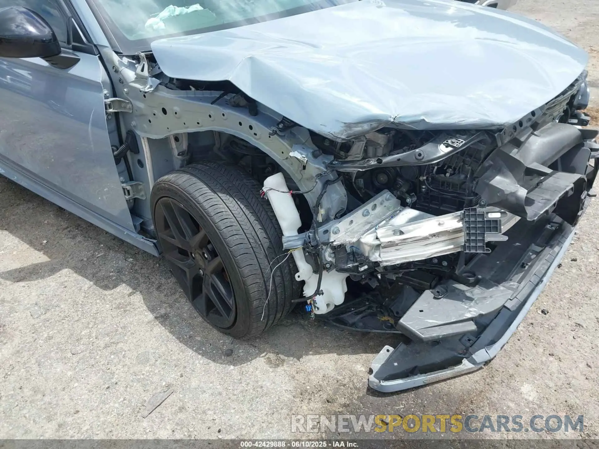 6 Photograph of a damaged car 2HGFE2F52PH530911 HONDA CIVIC 2023