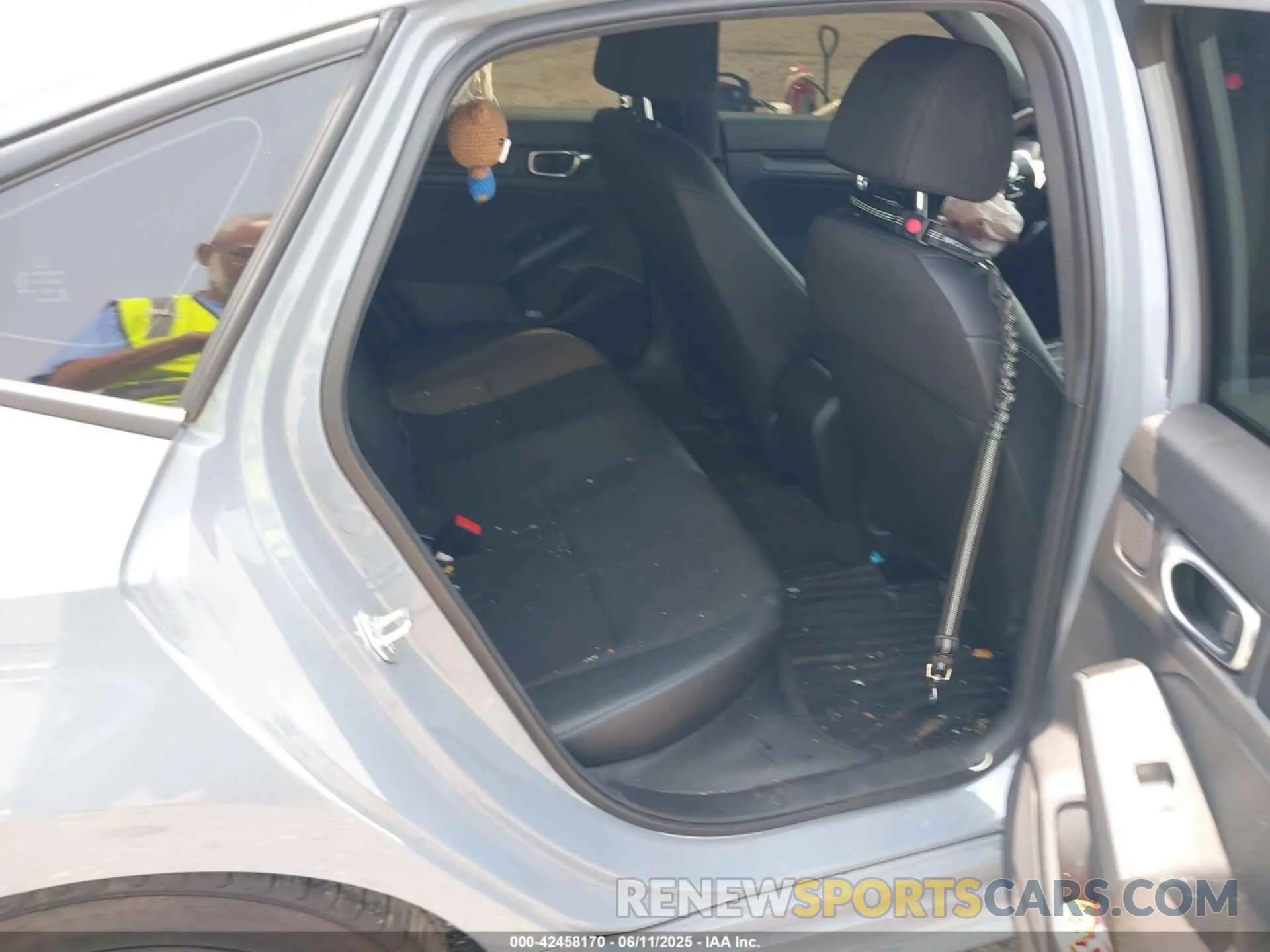 8 Photograph of a damaged car 2HGFE2F53PH550178 HONDA CIVIC 2023