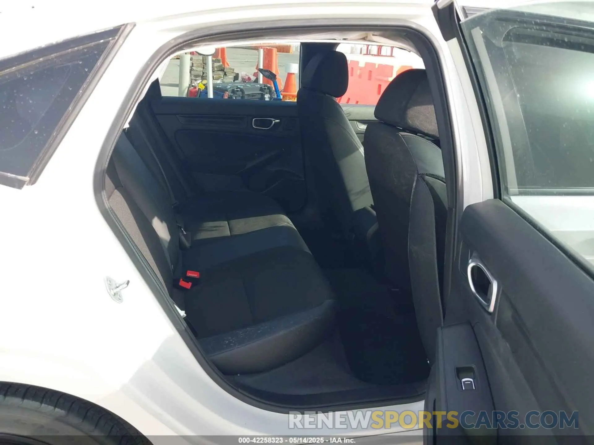 8 Photograph of a damaged car 2HGFE2F54PH521840 HONDA CIVIC 2023