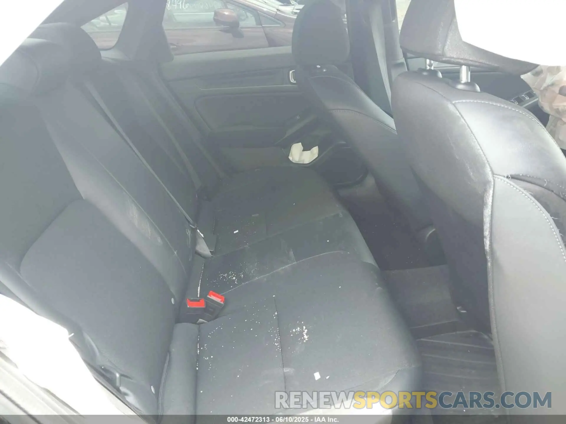 8 Photograph of a damaged car 2HGFE2F55PH515562 HONDA CIVIC 2023