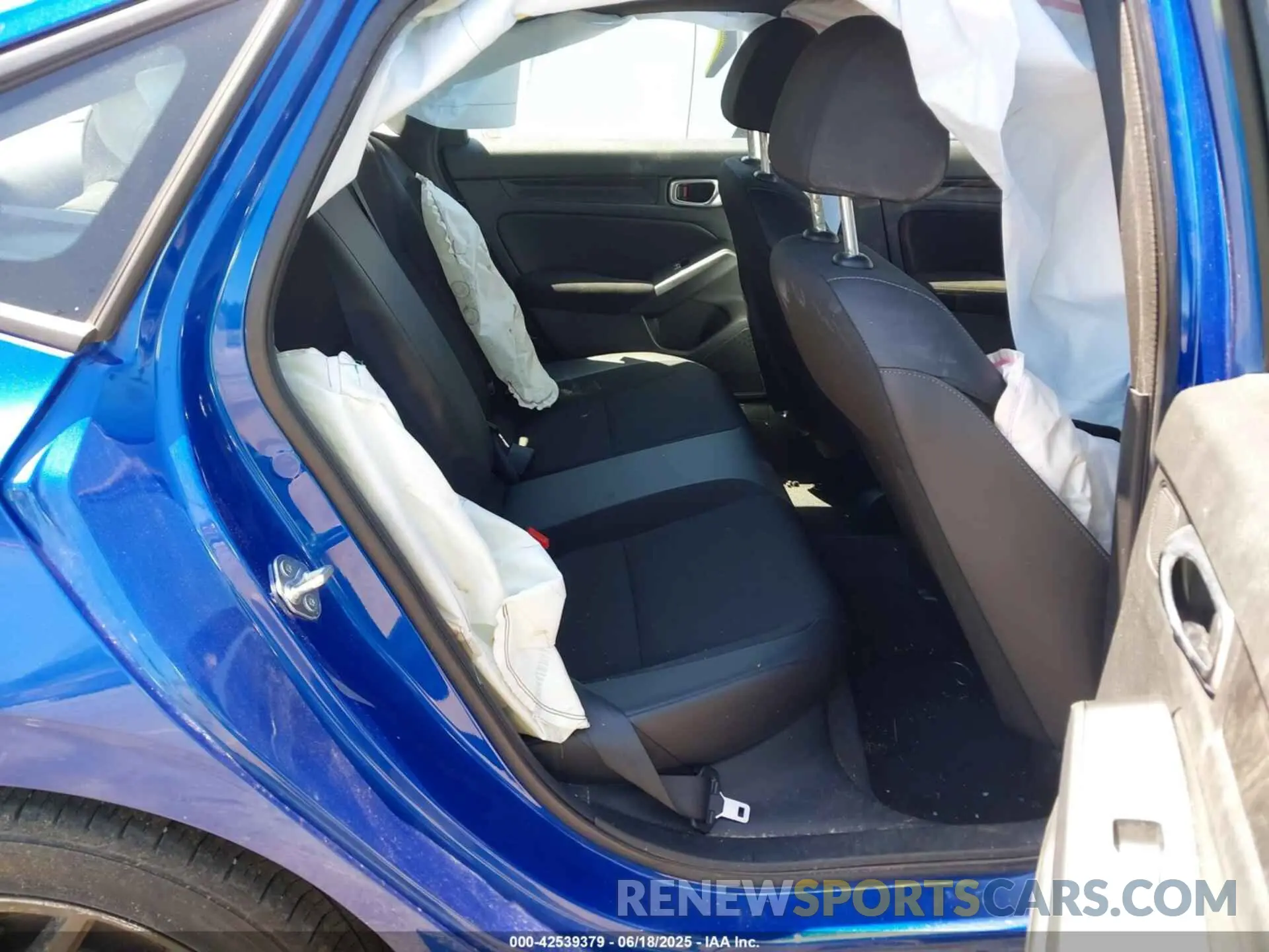 8 Photograph of a damaged car 2HGFE2F55PH523645 HONDA CIVIC 2023