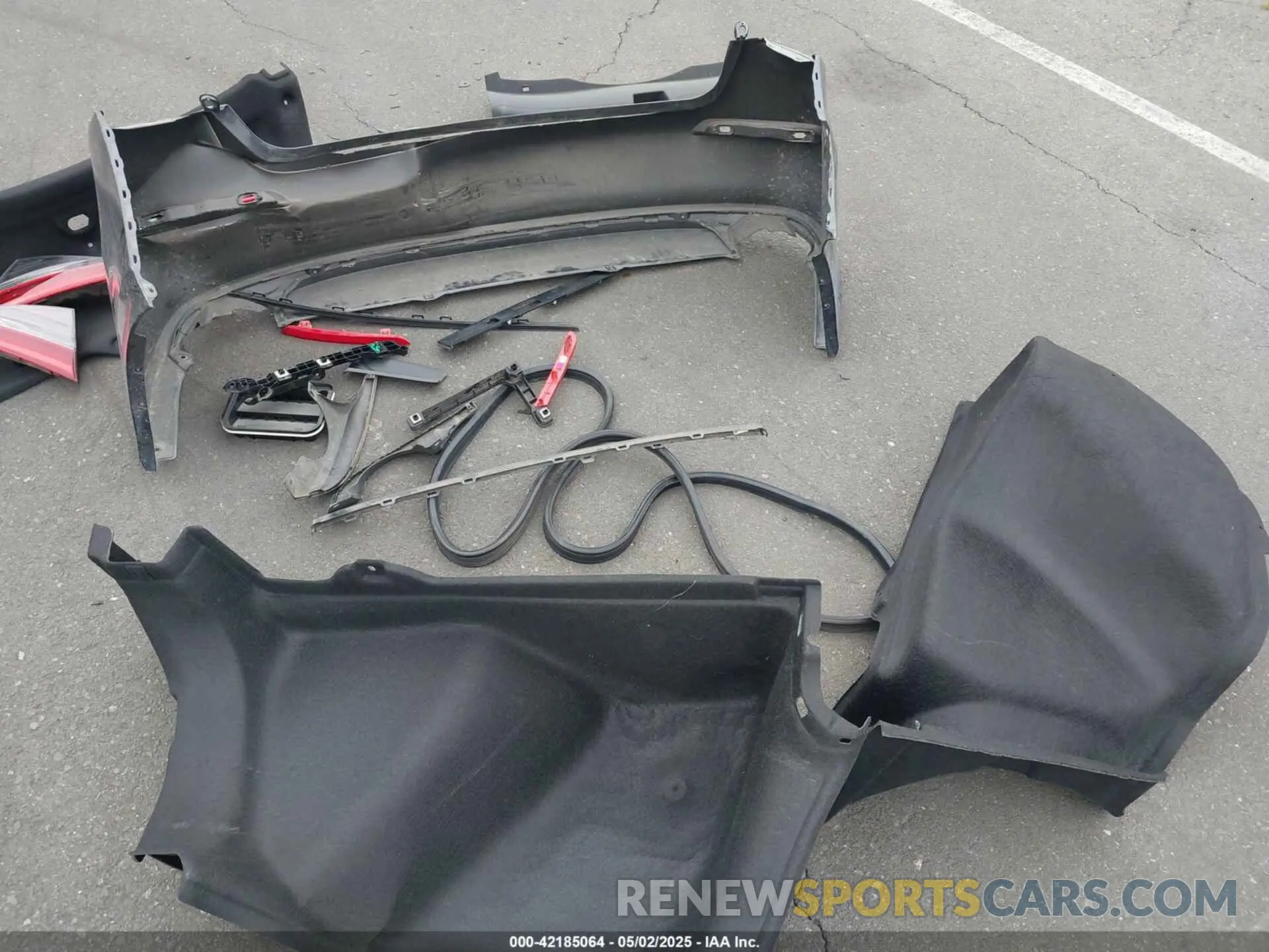 18 Photograph of a damaged car 2HGFE2F55PH565880 HONDA CIVIC 2023