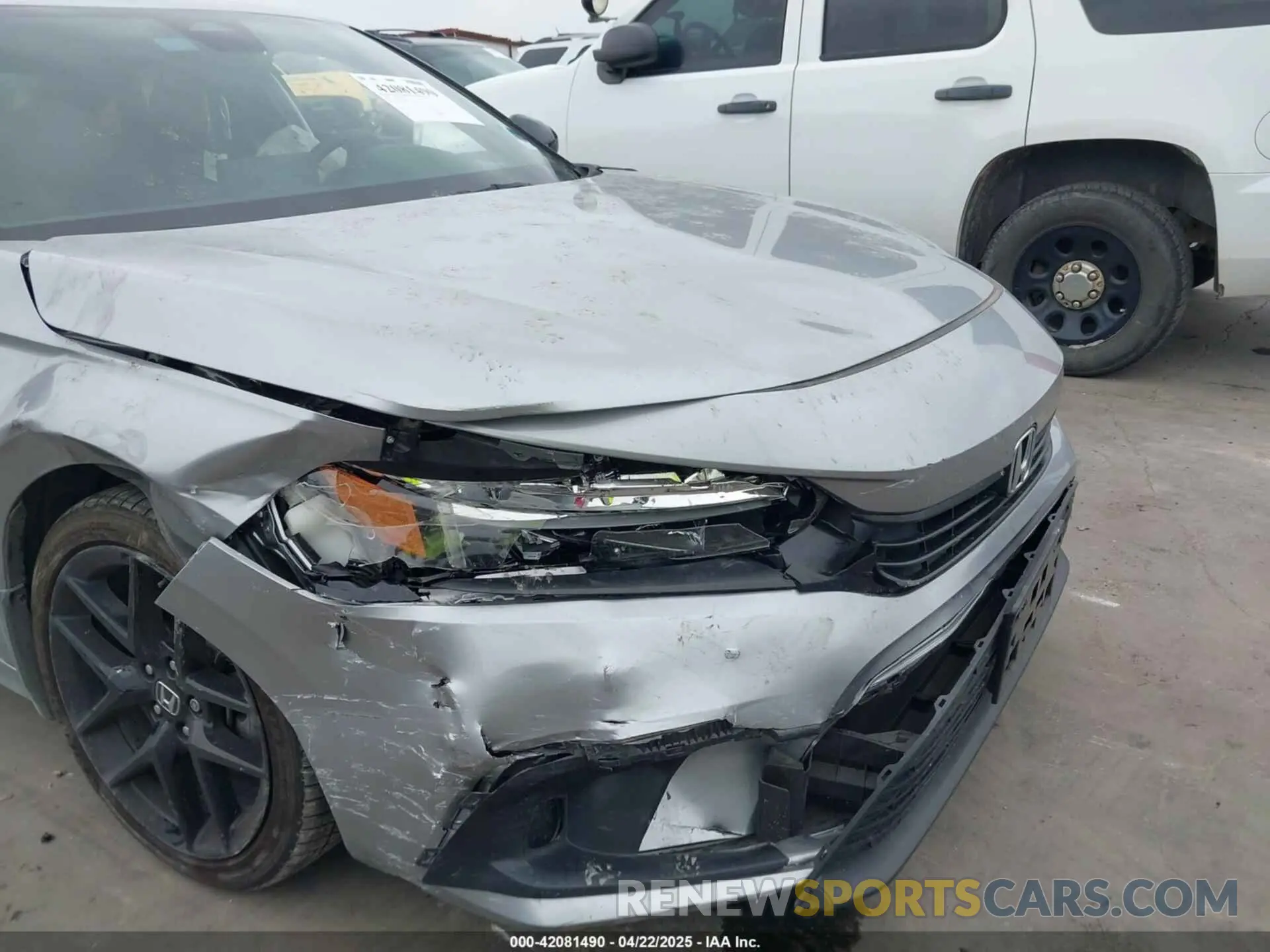 6 Photograph of a damaged car 2HGFE2F58PH509402 HONDA CIVIC 2023