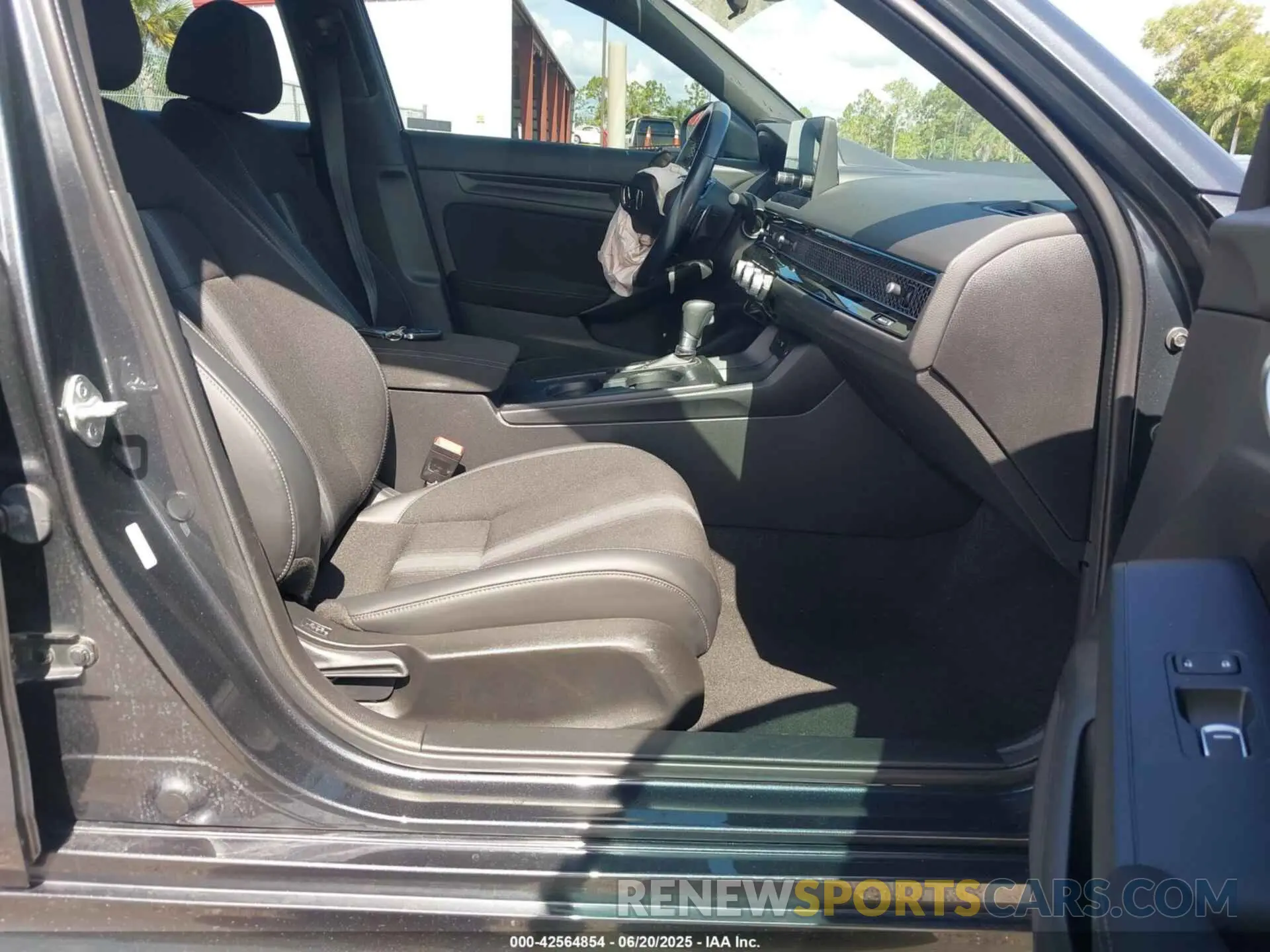5 Photograph of a damaged car 2HGFE2F59PH506153 HONDA CIVIC 2023