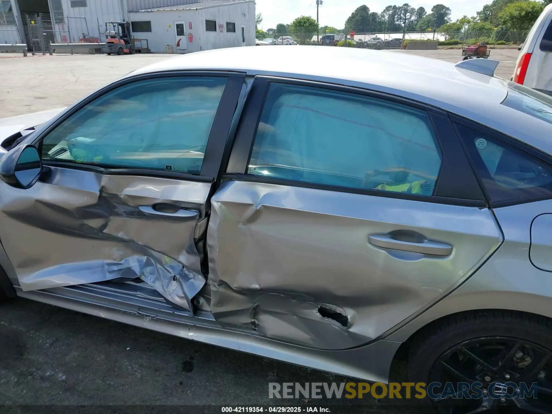 6 Photograph of a damaged car 2HGFE2F59PH511997 HONDA CIVIC 2023