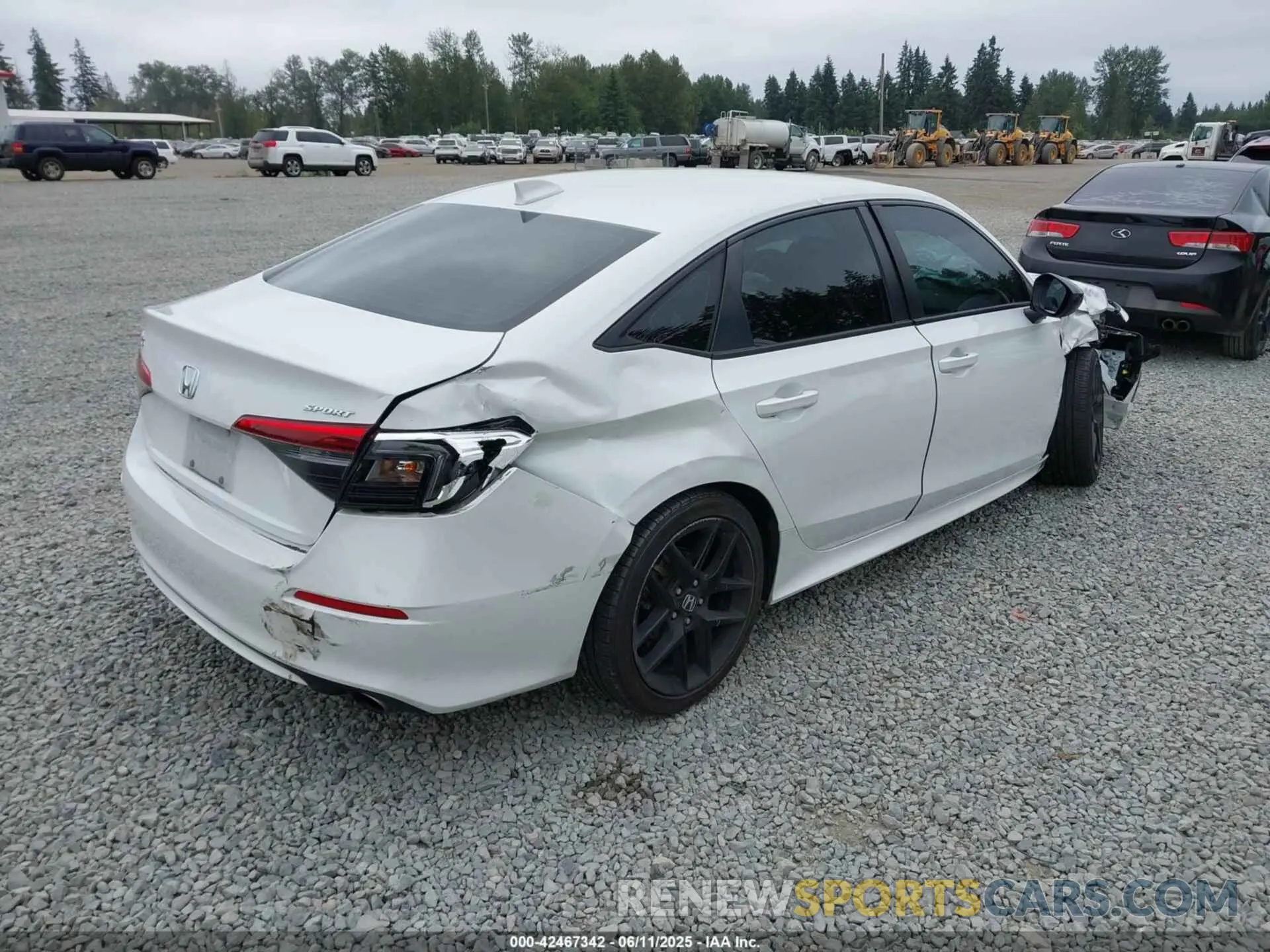 4 Photograph of a damaged car 2HGFE2F59PH517668 HONDA CIVIC 2023