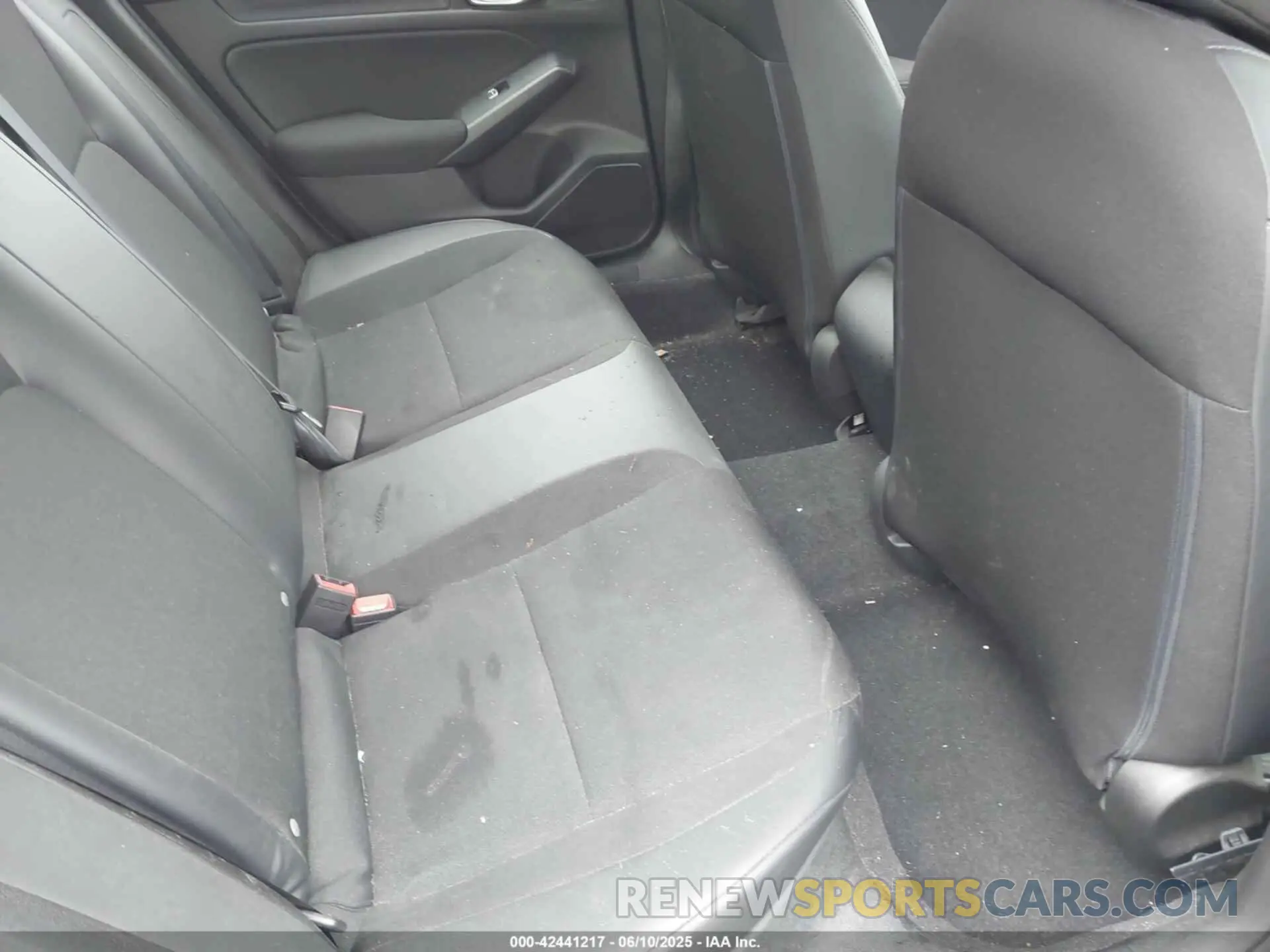 8 Photograph of a damaged car 2HGFE2F5XPH515699 HONDA CIVIC 2023