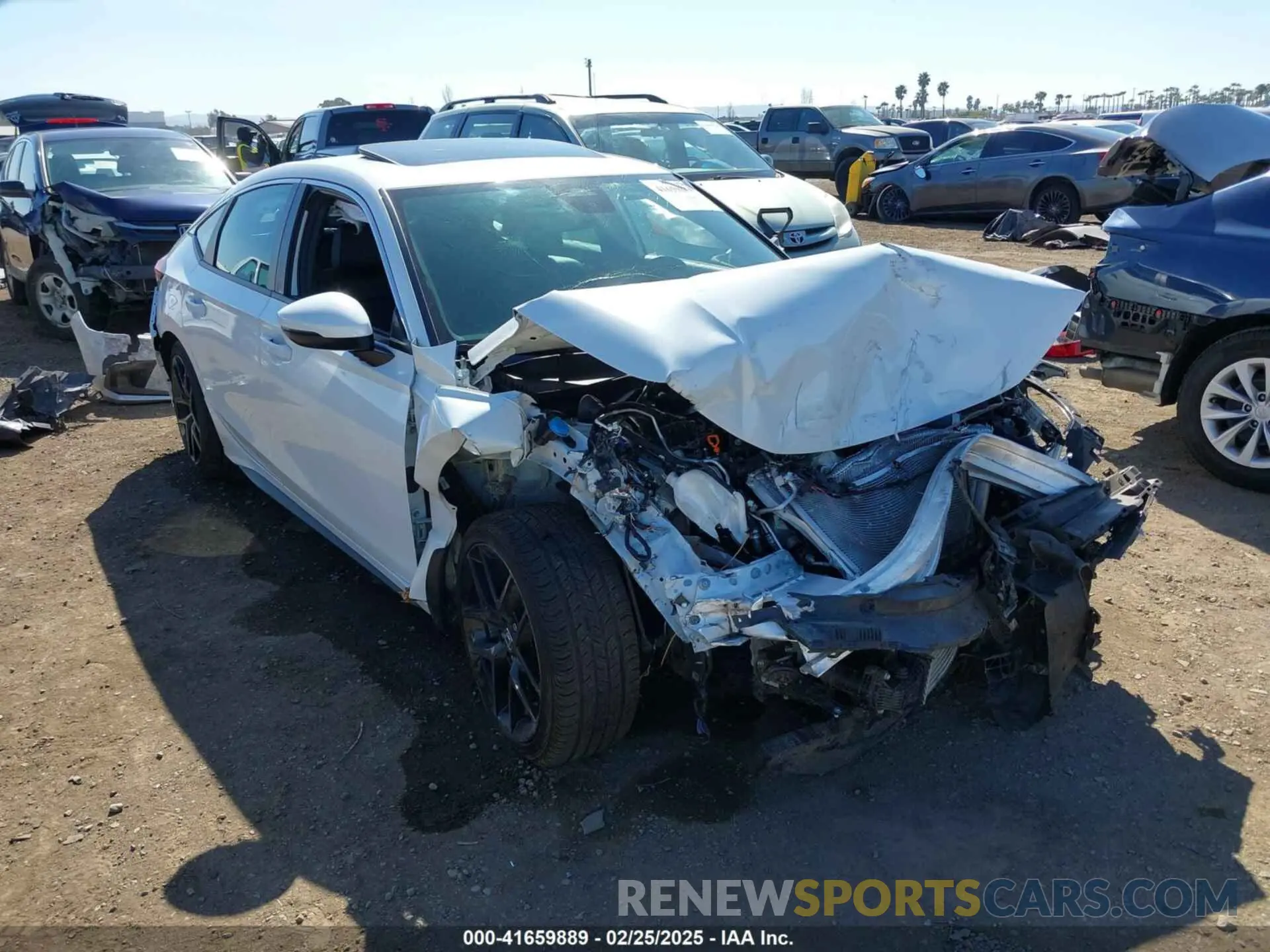 1 Photograph of a damaged car 19XFL1G84RE029704 HONDA CIVIC 2024