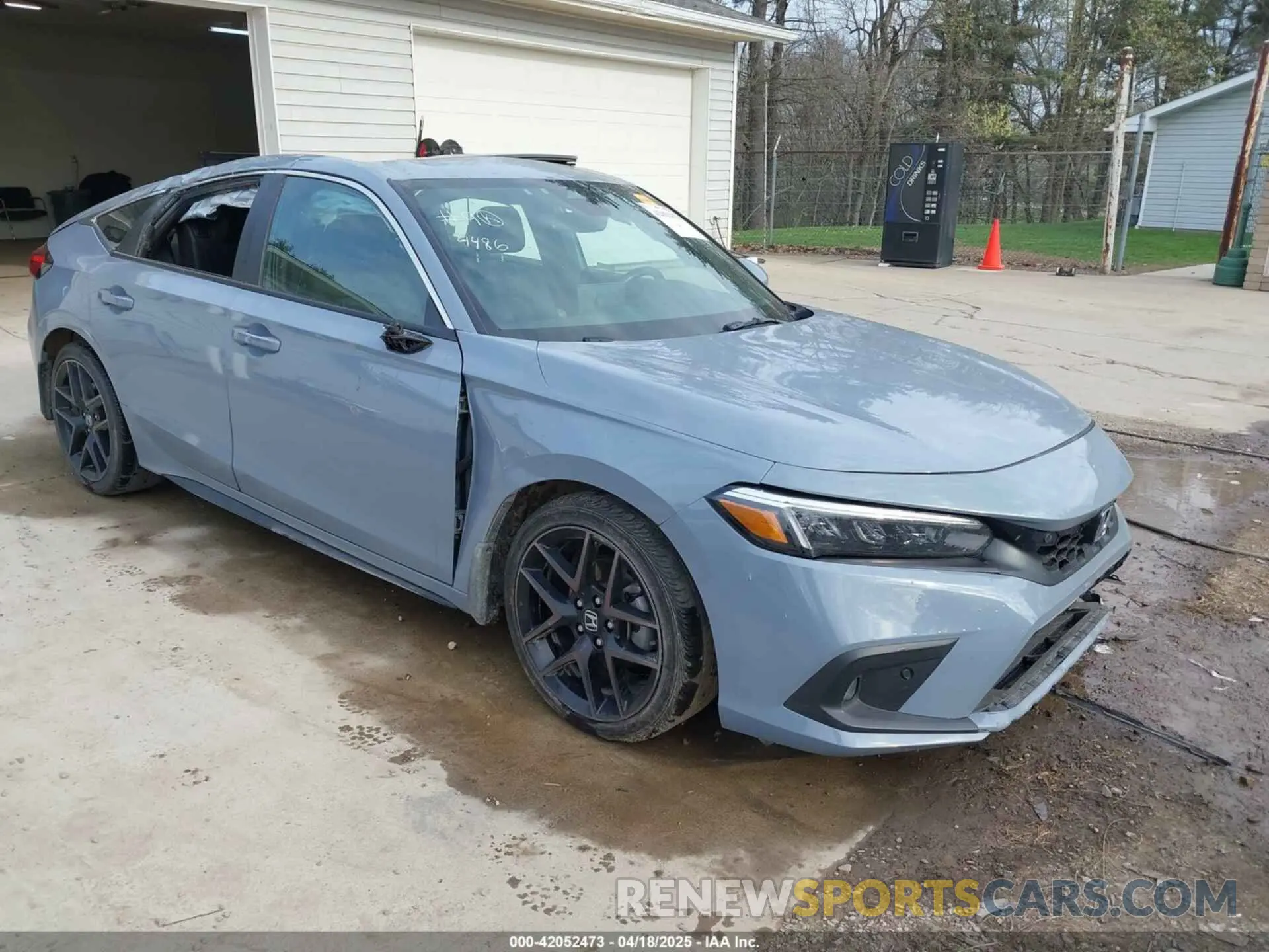 1 Photograph of a damaged car 19XFL1G85RE004486 HONDA CIVIC 2024