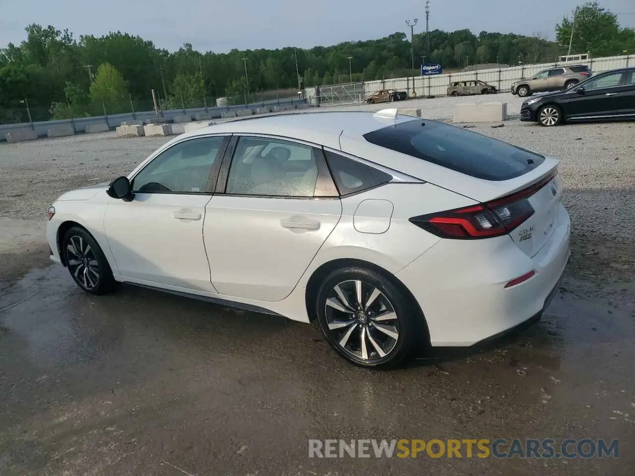 2 Photograph of a damaged car 19XFL1H70RE005891 HONDA CIVIC 2024