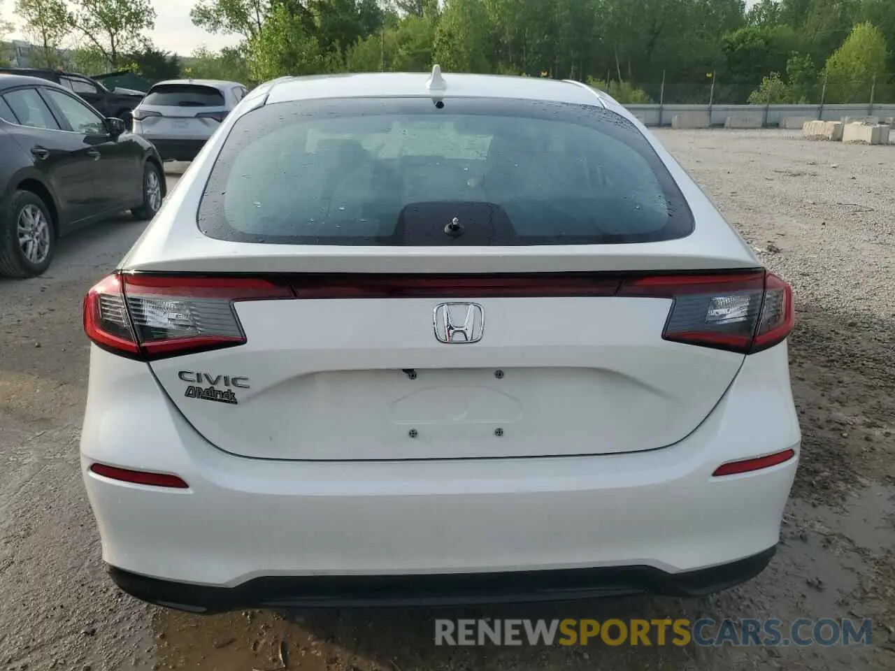 6 Photograph of a damaged car 19XFL1H70RE005891 HONDA CIVIC 2024