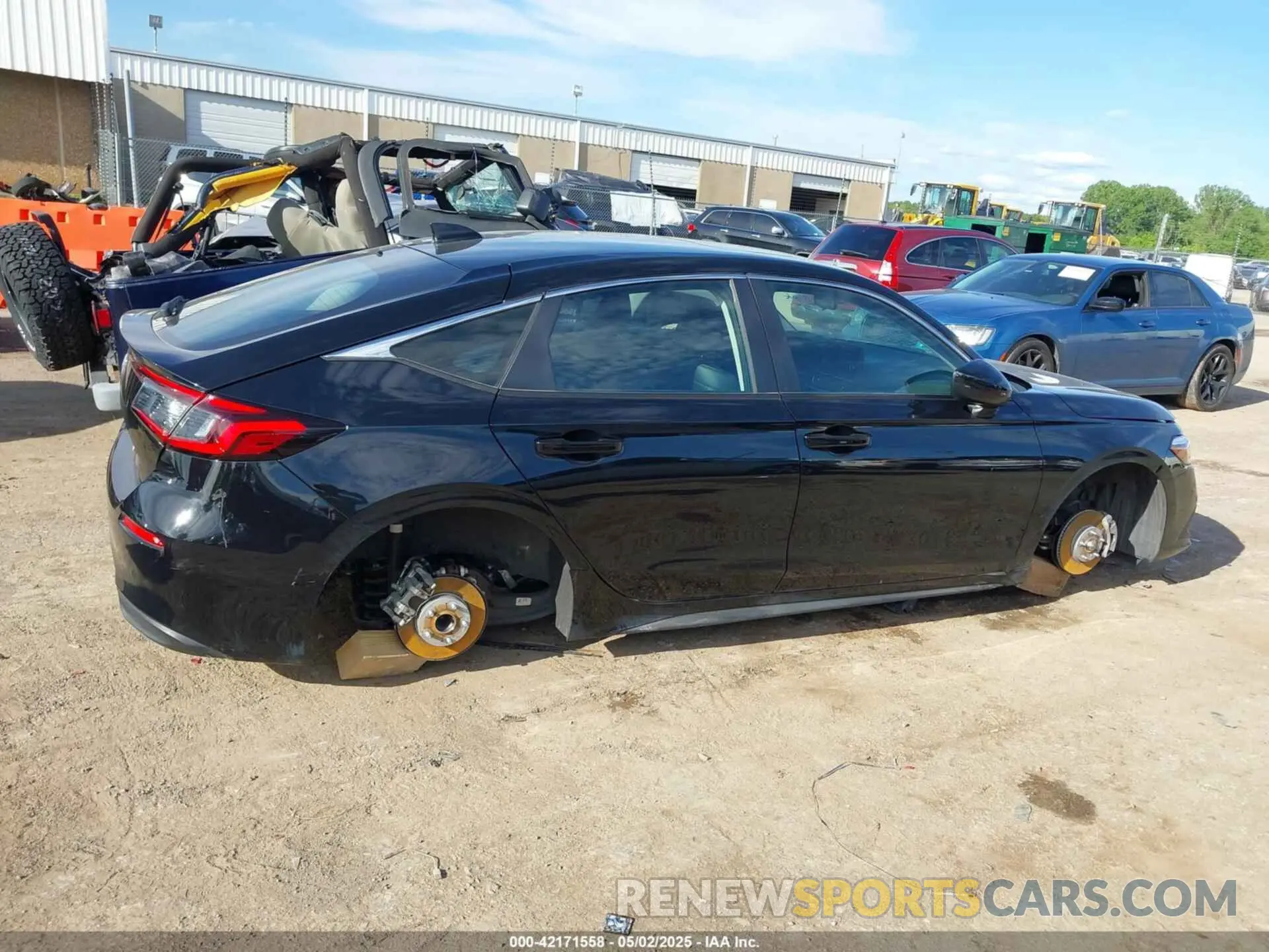 12 Photograph of a damaged car 19XFL1H70RE029348 HONDA CIVIC 2024