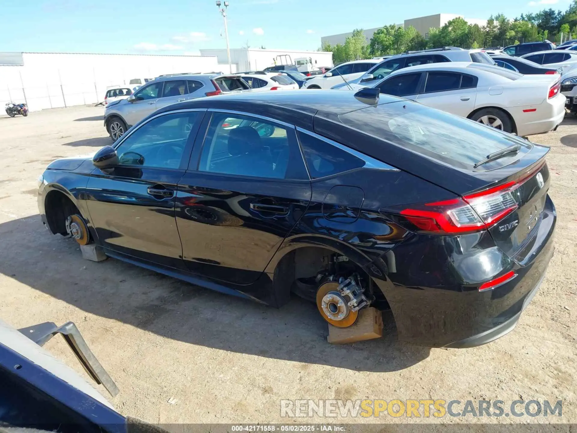 13 Photograph of a damaged car 19XFL1H70RE029348 HONDA CIVIC 2024