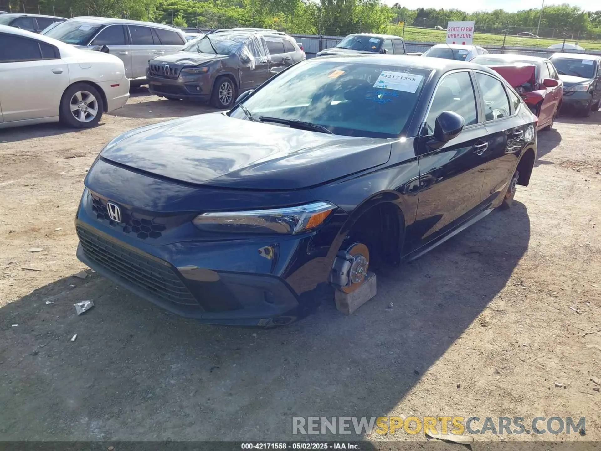 2 Photograph of a damaged car 19XFL1H70RE029348 HONDA CIVIC 2024