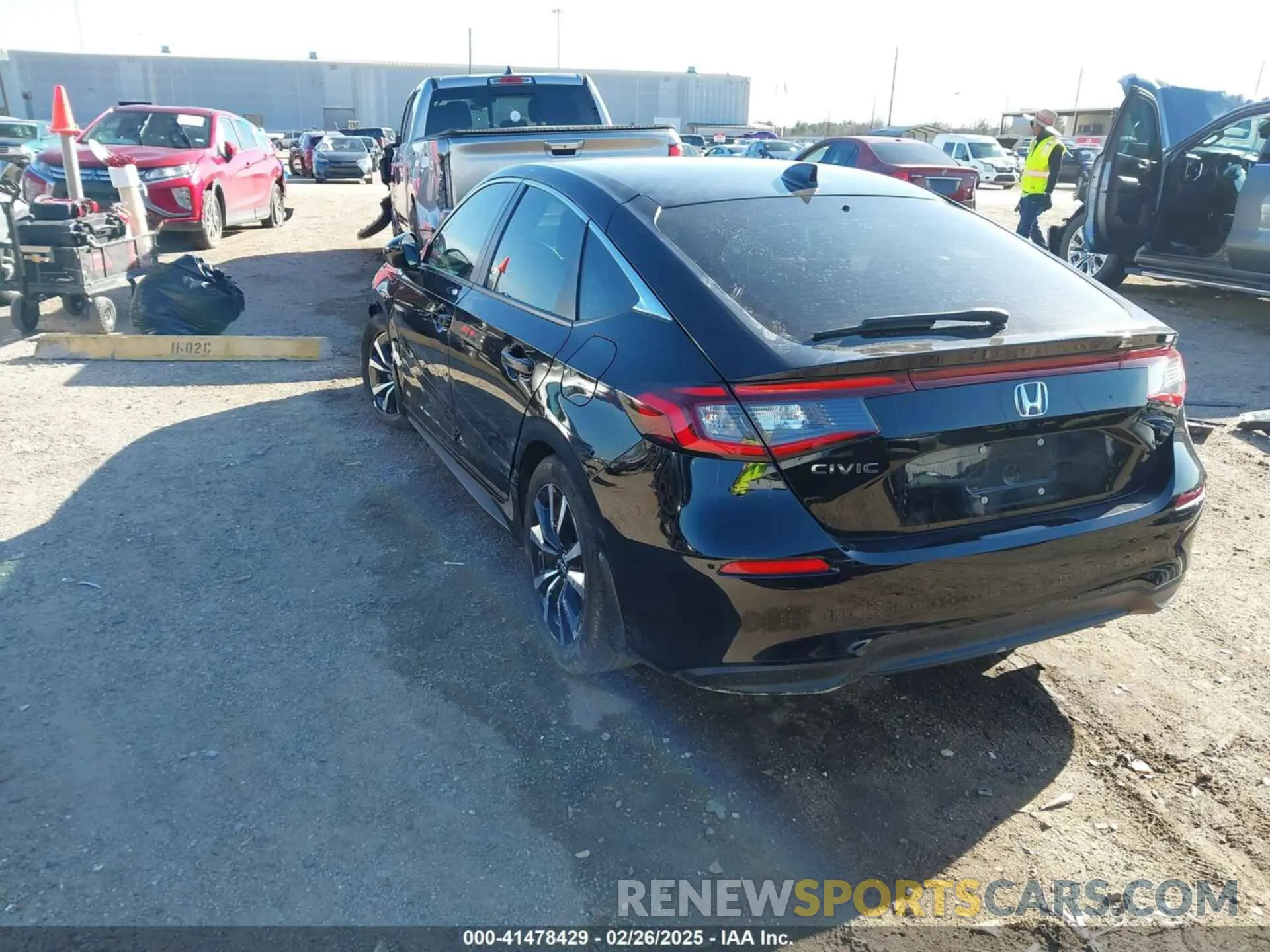 3 Photograph of a damaged car 19XFL1H72RE014947 HONDA CIVIC 2024