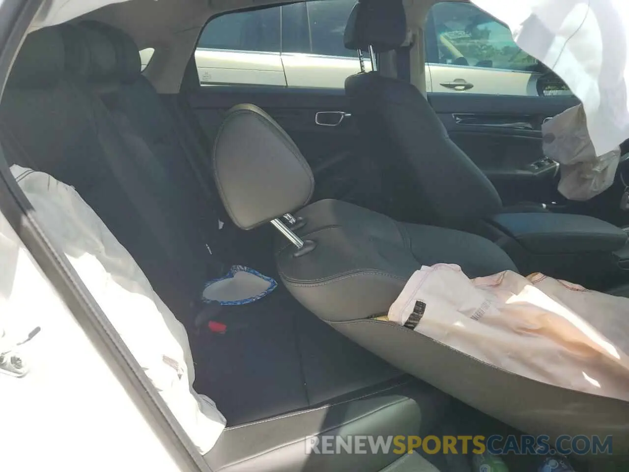 10 Photograph of a damaged car 19XFL1H72RE031859 HONDA CIVIC 2024