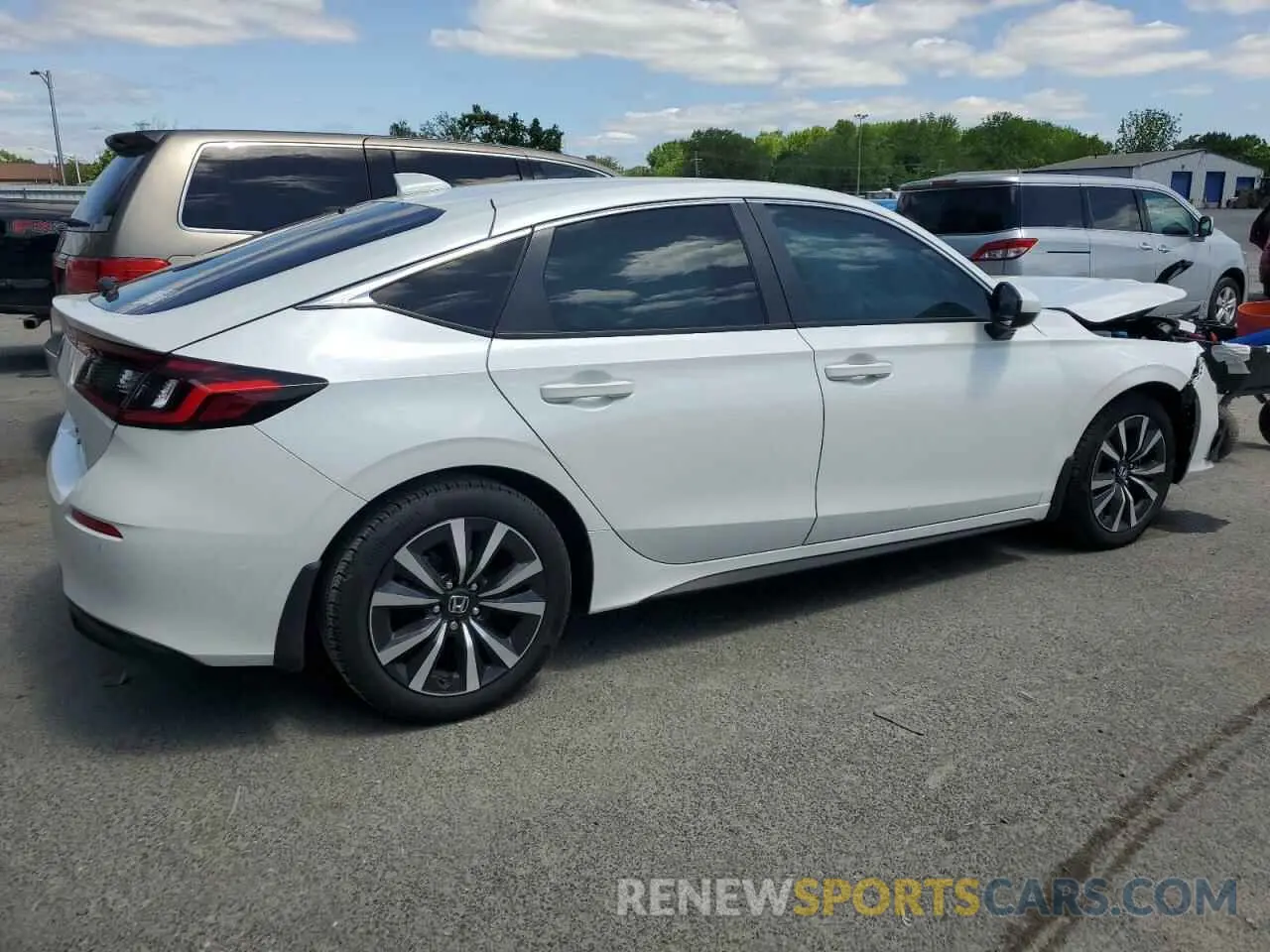 3 Photograph of a damaged car 19XFL1H72RE031859 HONDA CIVIC 2024