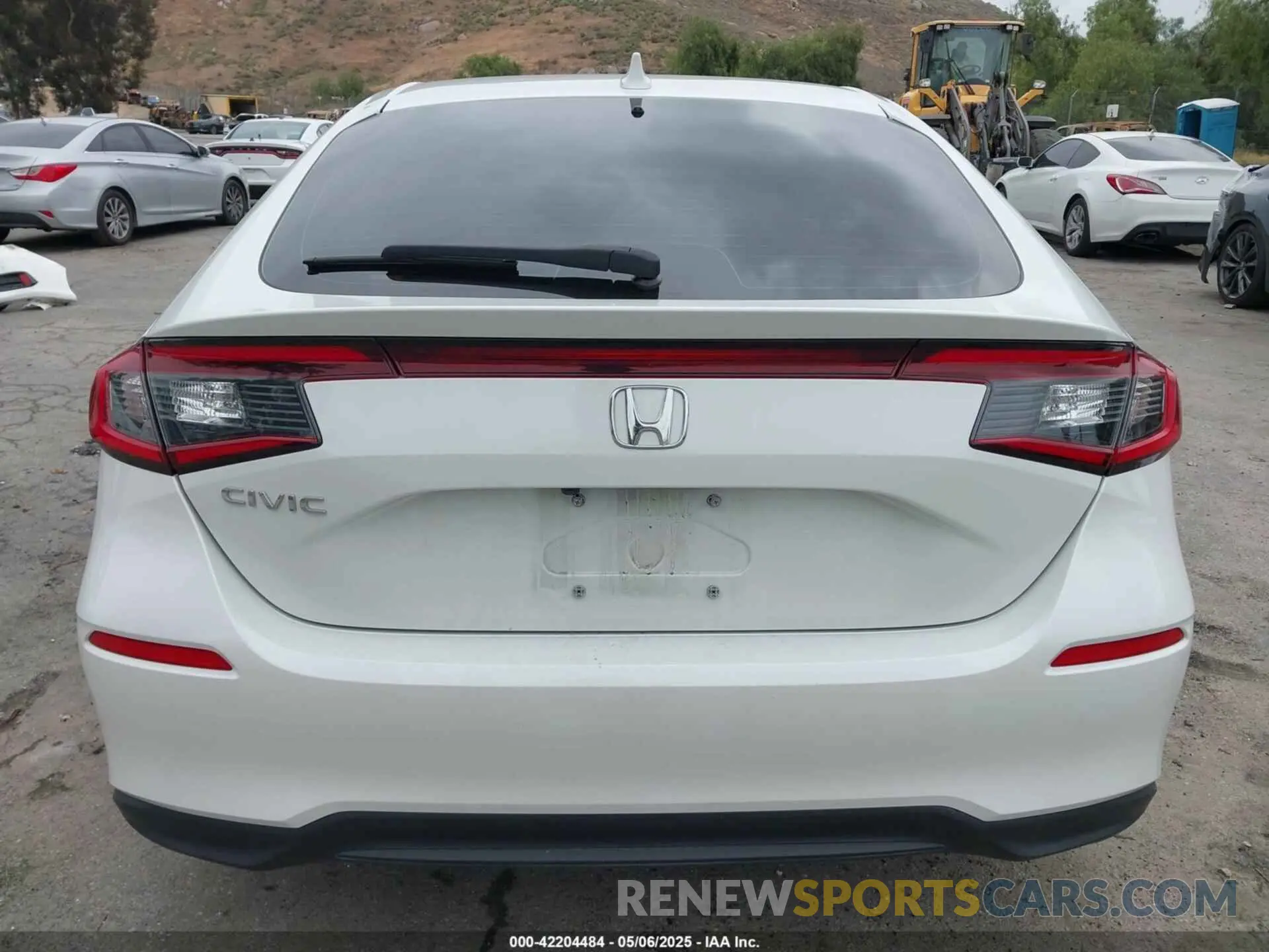 16 Photograph of a damaged car 19XFL1H73RE003908 HONDA CIVIC 2024