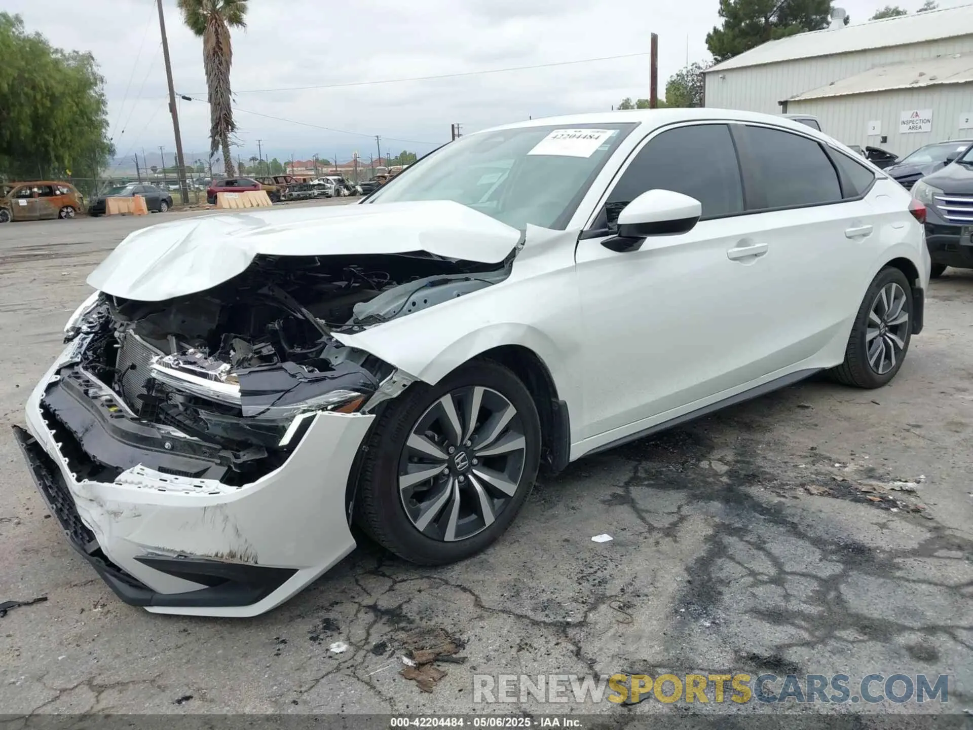 2 Photograph of a damaged car 19XFL1H73RE003908 HONDA CIVIC 2024